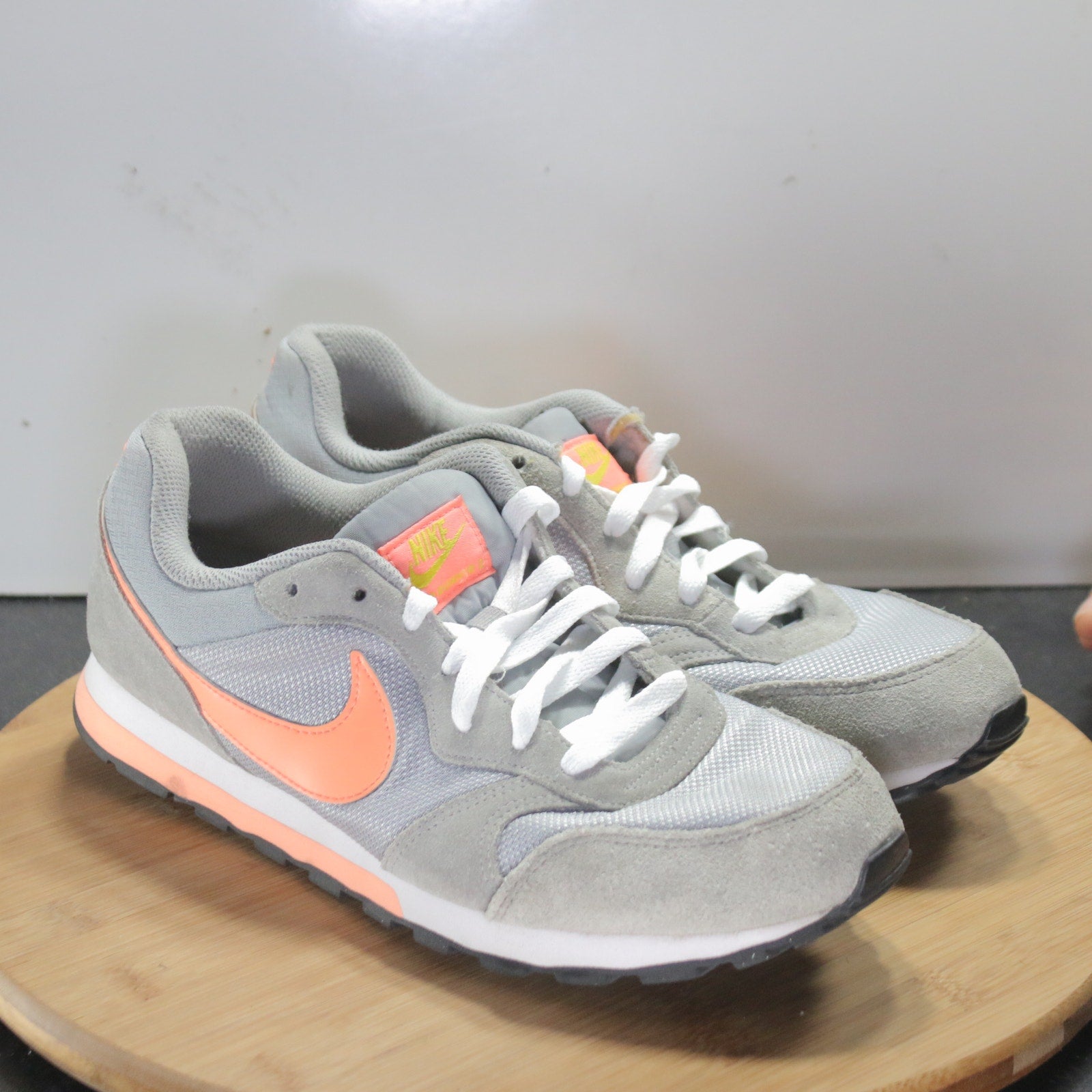 Nike MD Runner 2 Low Size 9 Womens 008455 Gray Orange Running Athletic Sneakers