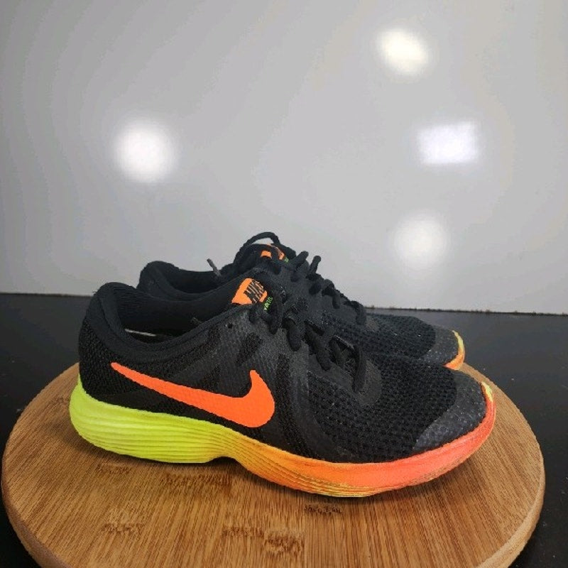 Nike Revolution 4 Low Sz 5 Youth=6.5Womens 008952 Black Orange Running Sneakers