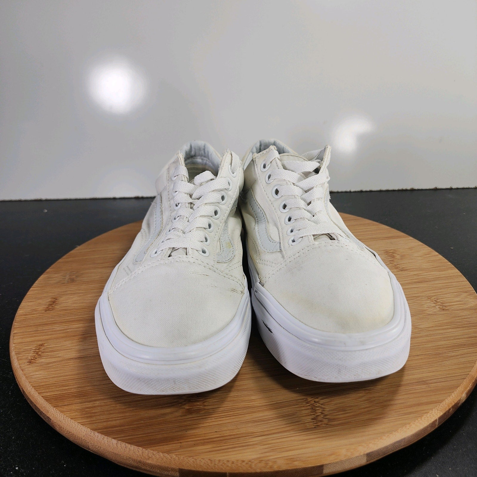 VANS Old Skool Low Sz 9 Womens 009620 White Canvas Skateboarding Sneakers Shoes