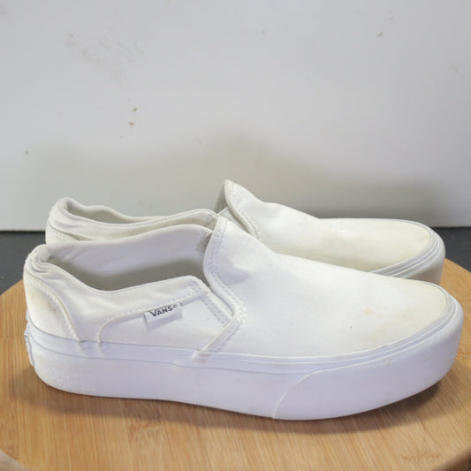 VANS Classic Slip On Low Sz 7 Womens 007923 Triple White Skateboarding Sneakers