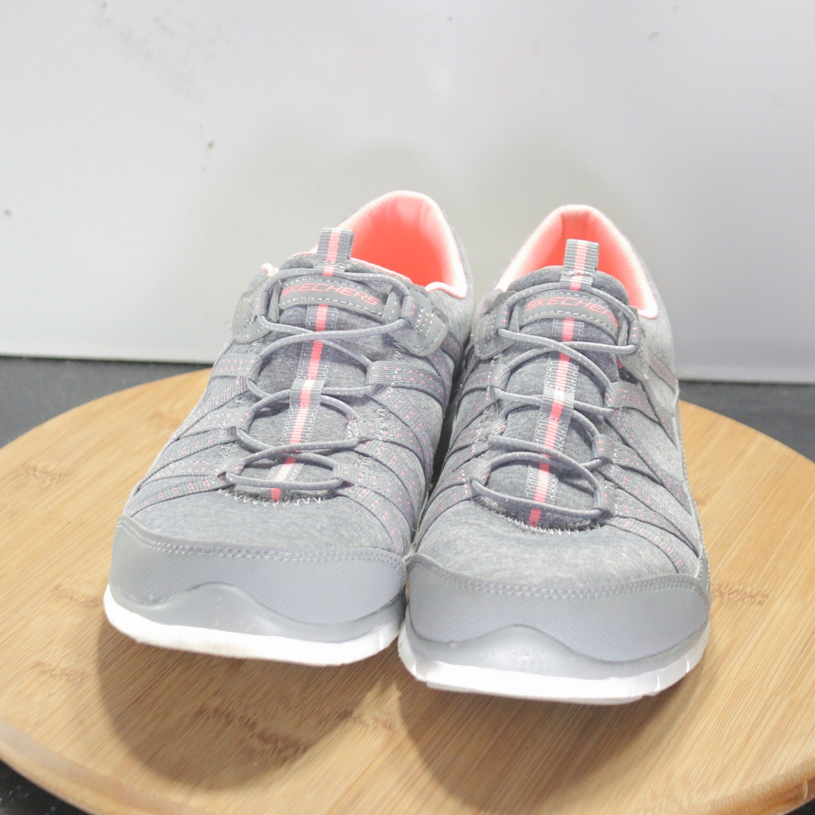 Skechers Lets Cruise Low Sz 9 Womens 008637 Gray Pink Running Trainers Sneakers