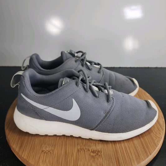 Women's Nike Roshe One Low Sz 9.5 010053 Gray Mesh Running Casual Sneakers Shoes