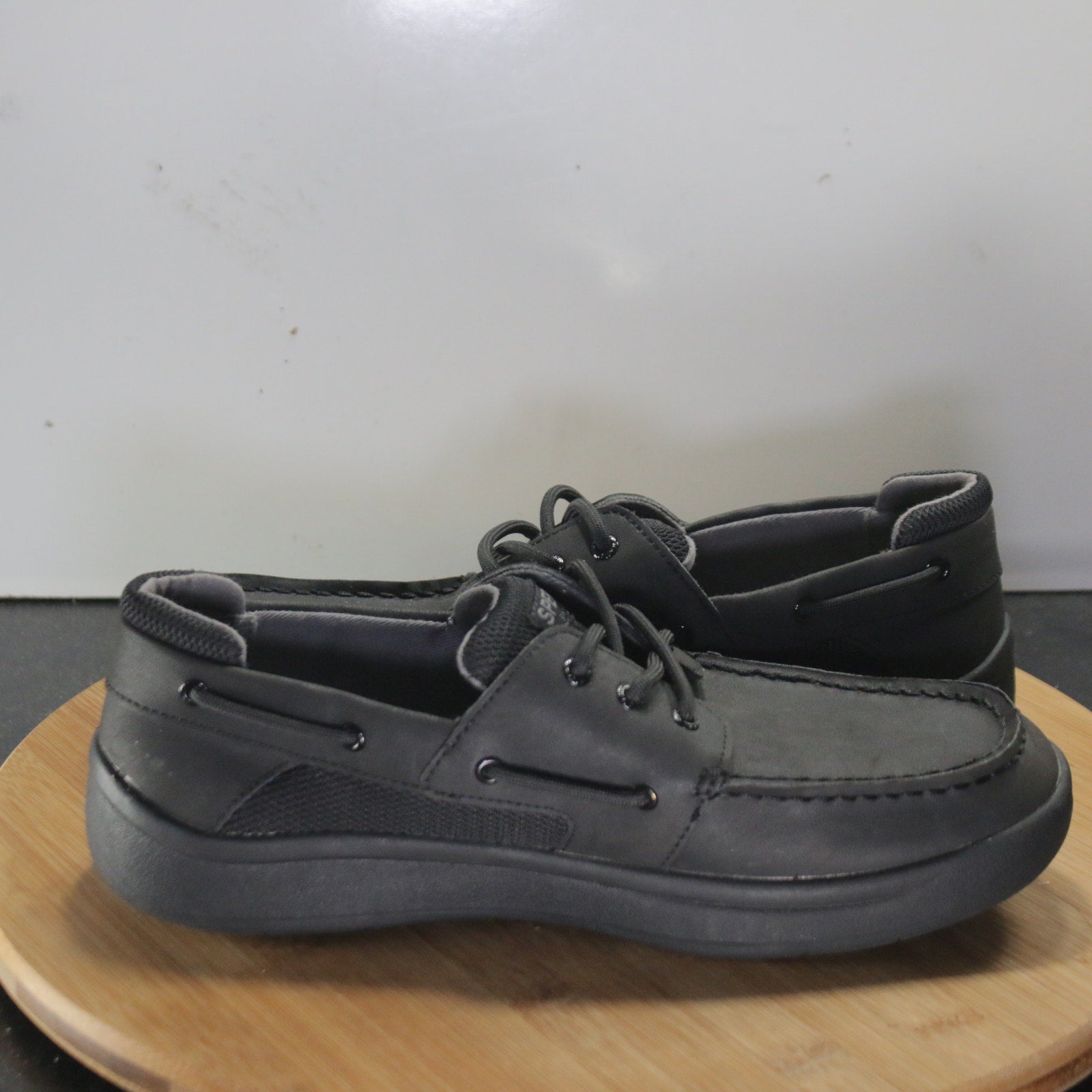 Sperry Convoy Low Size 6youth=7.5womens 008383 Triple Black Leather Boat Shoes