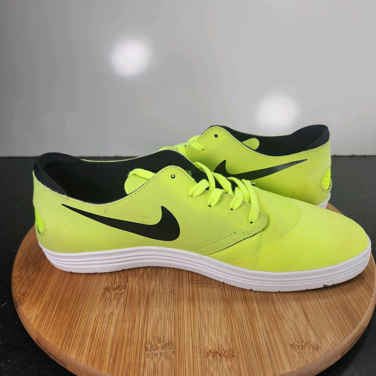 Men's Nike SB Lunarlon Sz 10 010171 Neon Green Leather Running Casual Sneakers