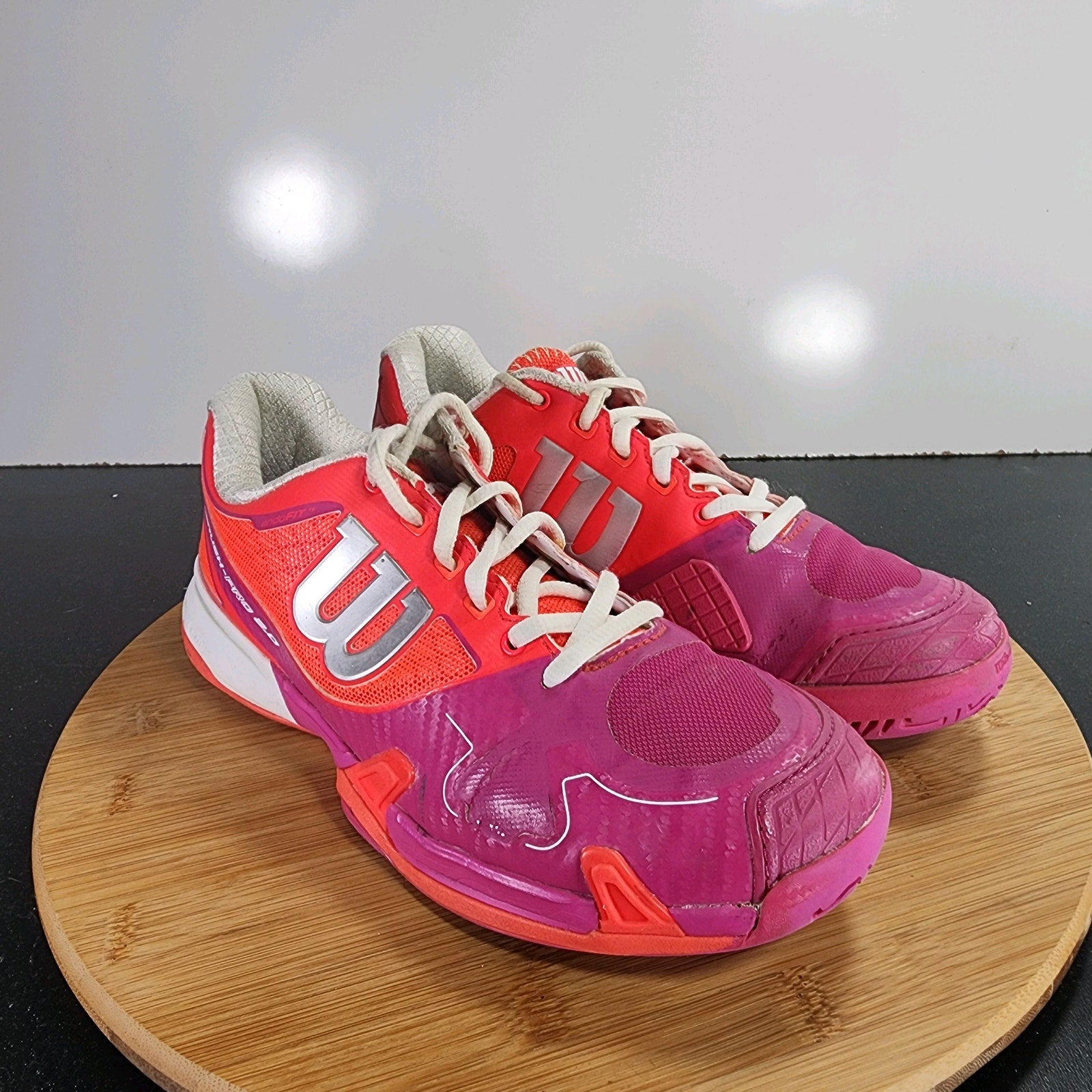 Wilson Rush Pro 2.0 Low Sz 8 Womens 009486 Red Pink Mesh Tennis Sneakers