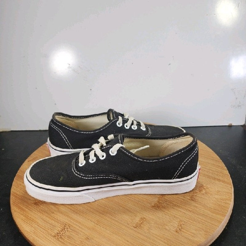 VANS Classic Low Sz 7 Womens 008816 Black White Skateboarding Sneakers Shoes