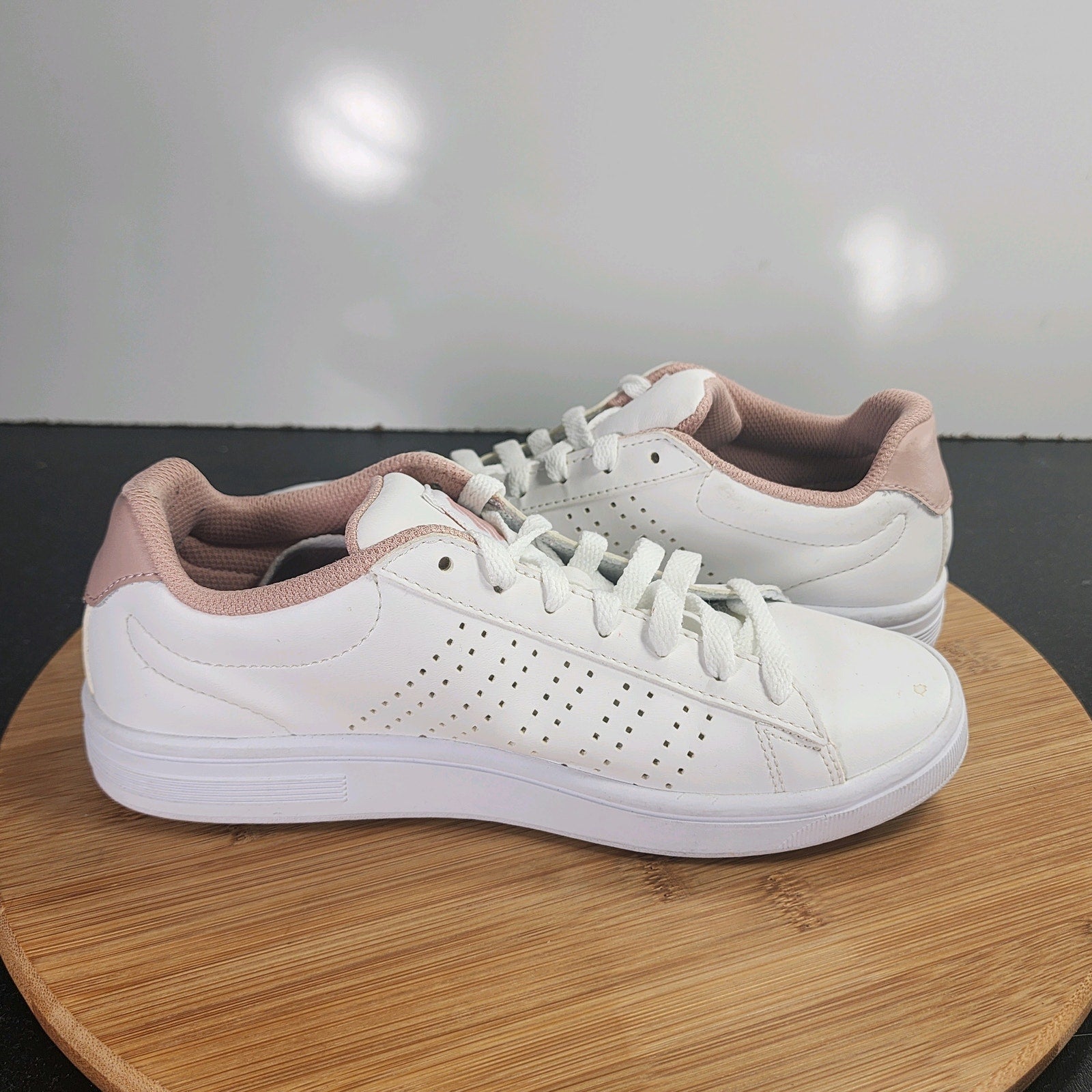 Women's K-Swiss Court Low Sz 6 010026 White Leather Casual Tennis Sneakers Shoes