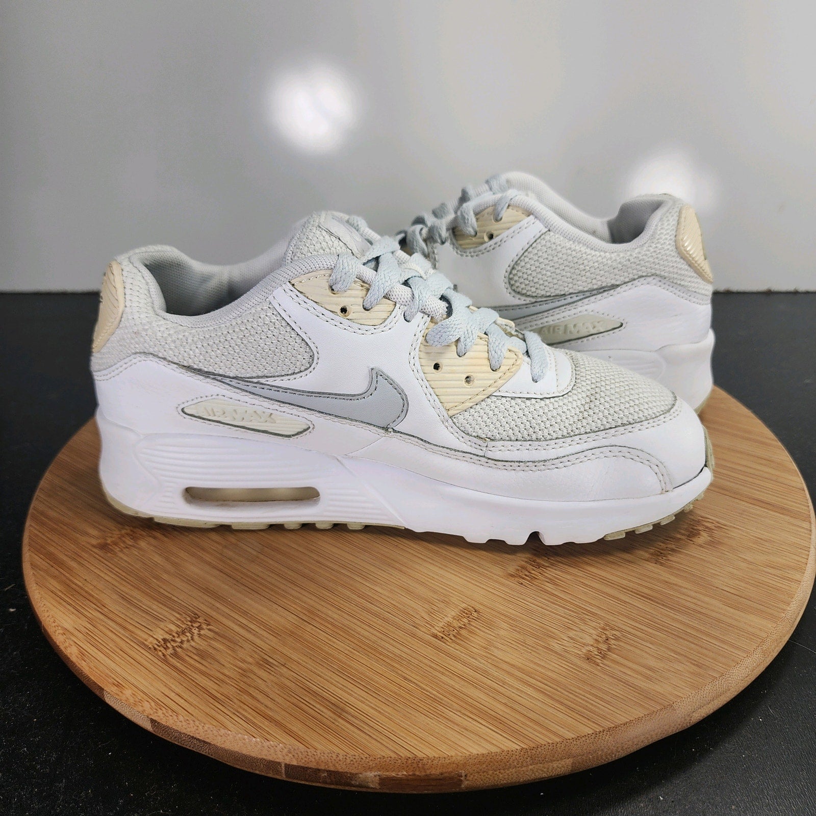 Sz 5 Youth Fit 6.5Women's Nike Air Max 90  009965 White Leather Running Sneakers