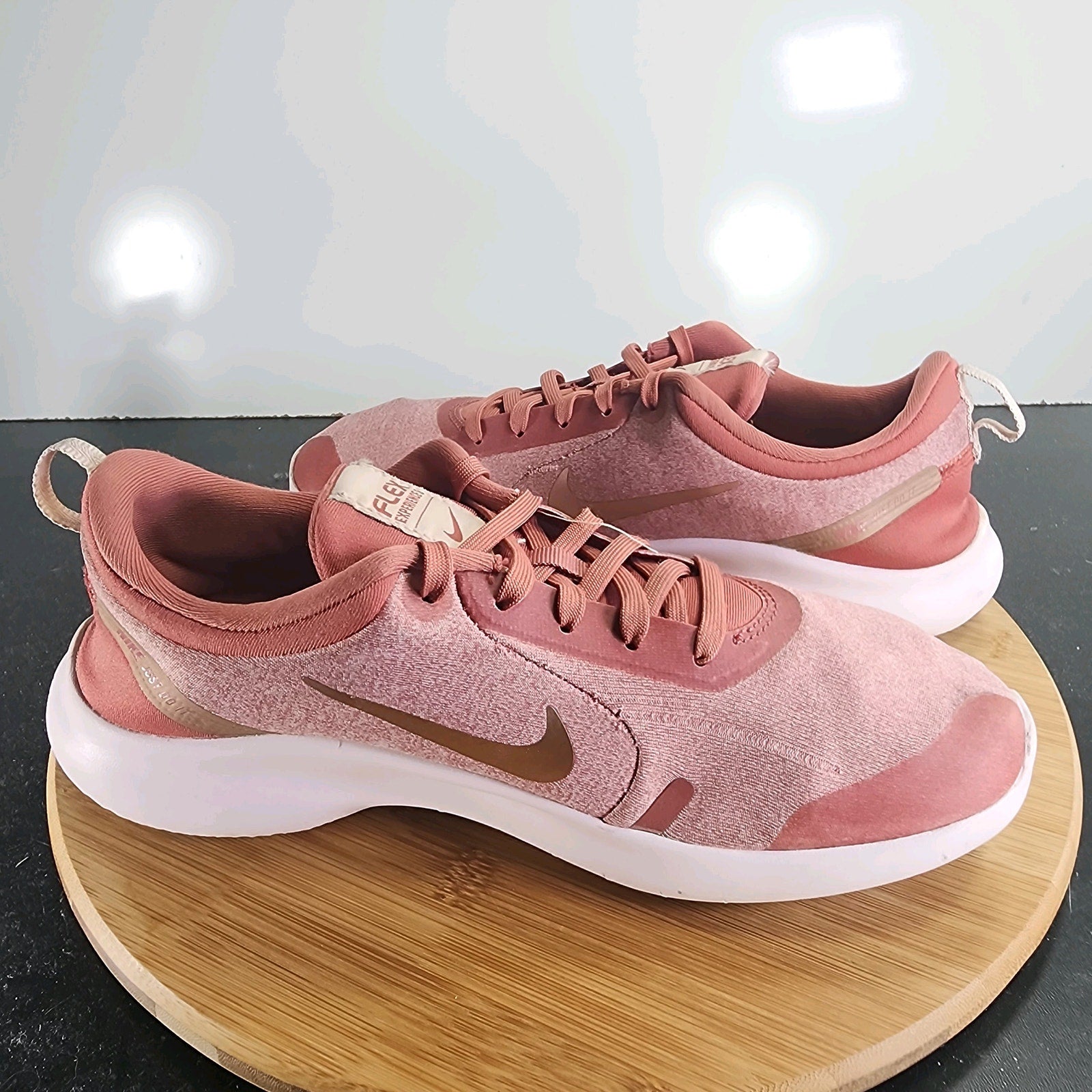 Women's Nike Flex Experience RN 10  Sz 9 010118 Pink Mesh Running Sneakers Shoes