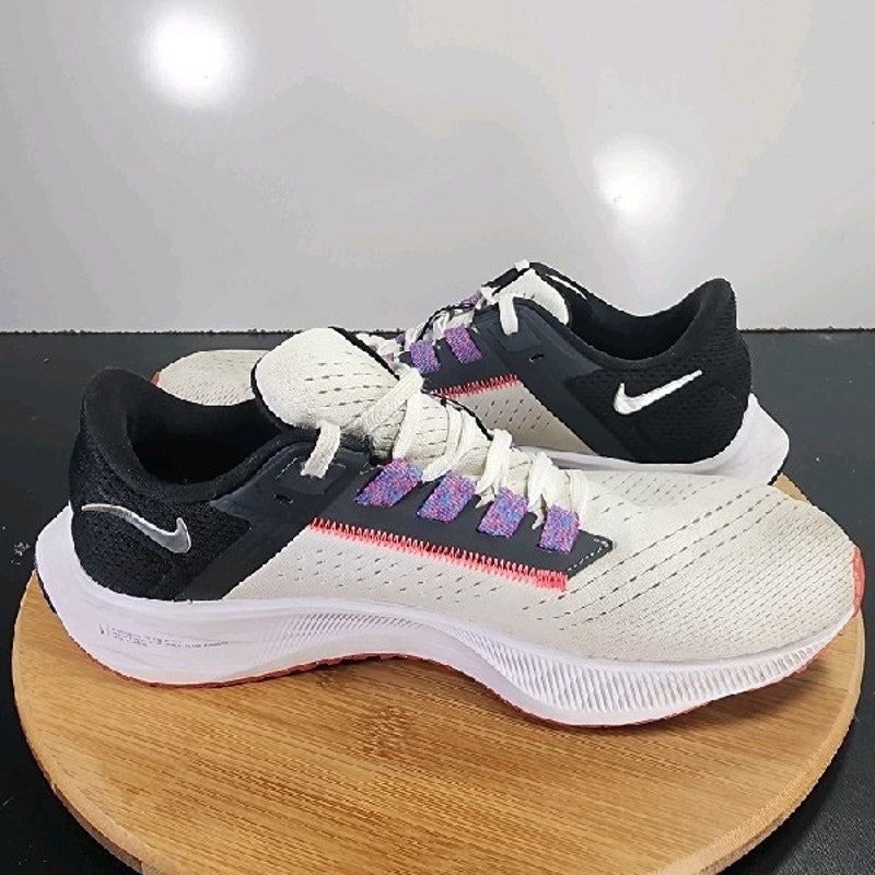 Nike Air Zoom Pegasus 38 Low Sz 9.5 Womens 008947 White Black Running Sneakers