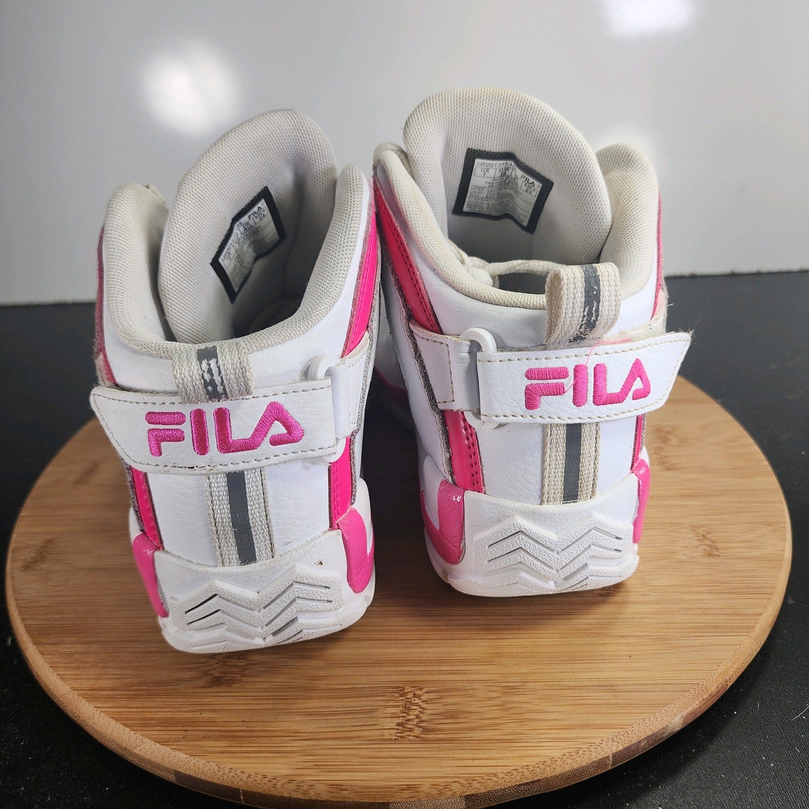 Women's FILA Grant Hill 2 Sz 7 009834 White Leather Basketball Sneakers Shoes