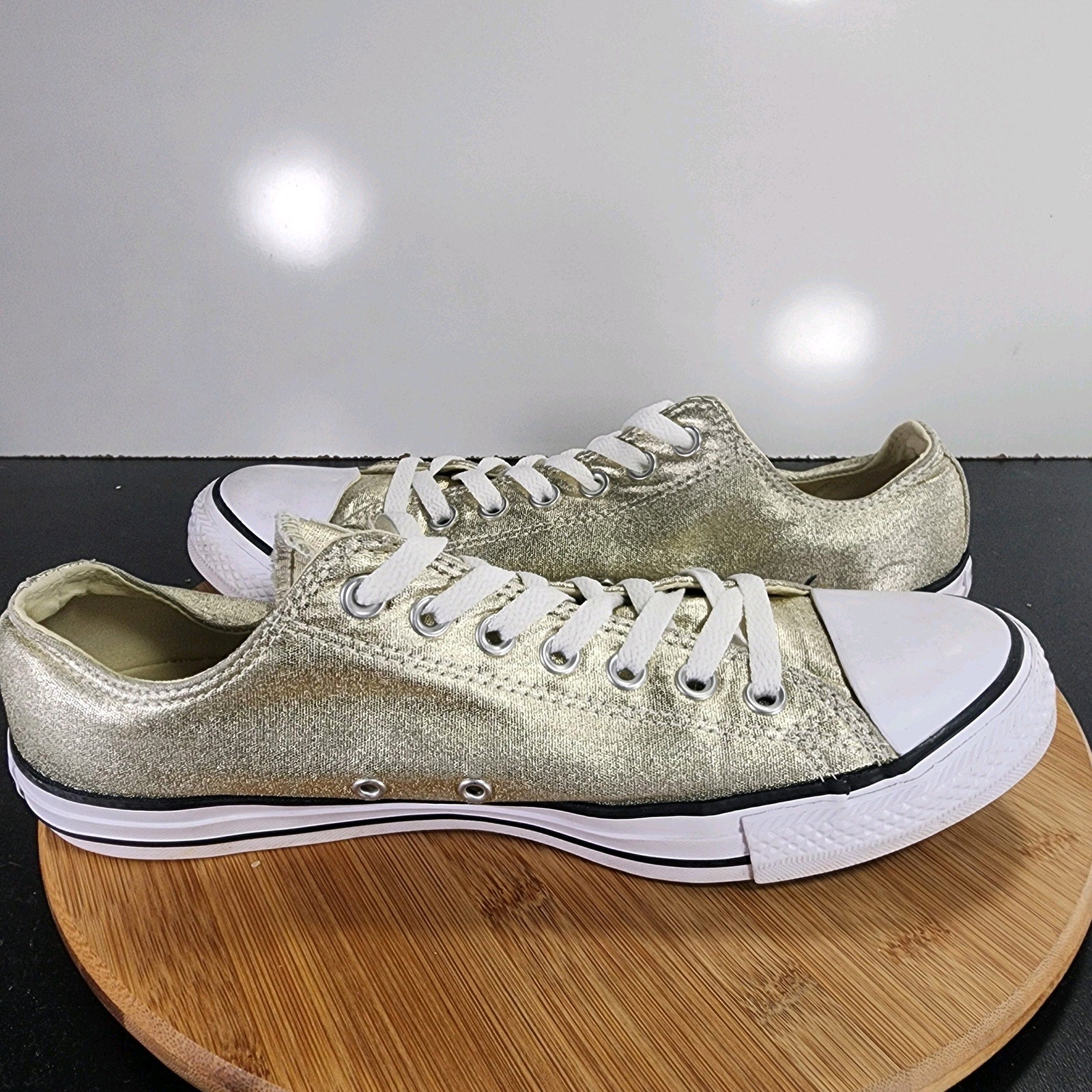 Converse Chuck Taylor All Star Sz 10 Mens 009483 Gold Metallic Canvas Sneakers