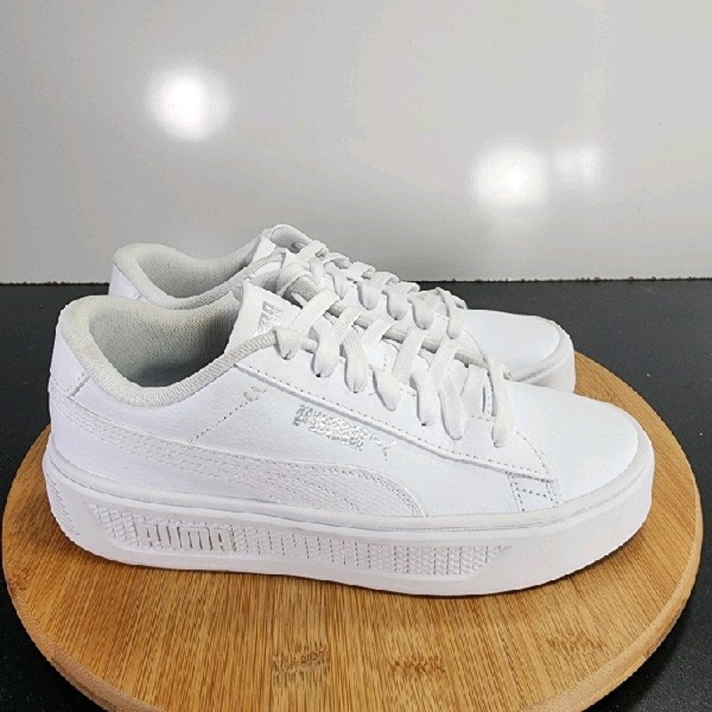 PUMA Smash V2 Sz 7.5 Womens 009270 Triple White Leather Running Sneakers Shoes