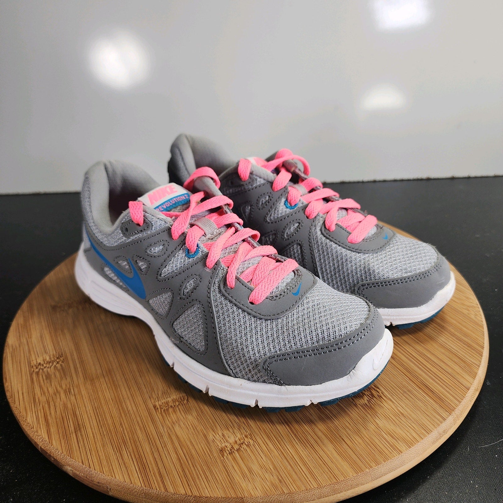 Nike Revolution 2 Sz 6.5 Womens 009767 Gray Mesh Running Training Sneakers Shoes