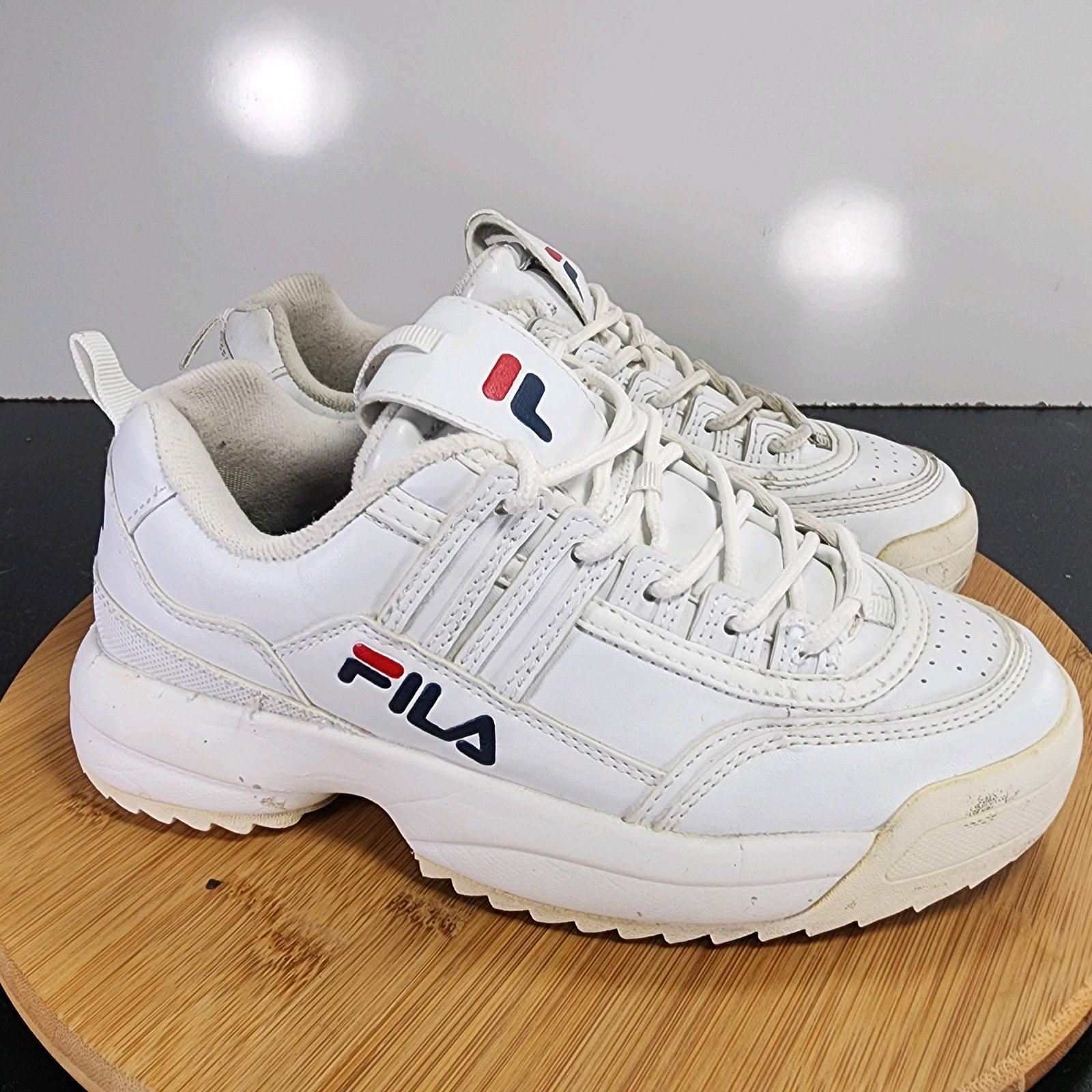 FILA Disruptor II Low Sz 7 Womens 009348 White Leather Athletic Sneakers Shoes