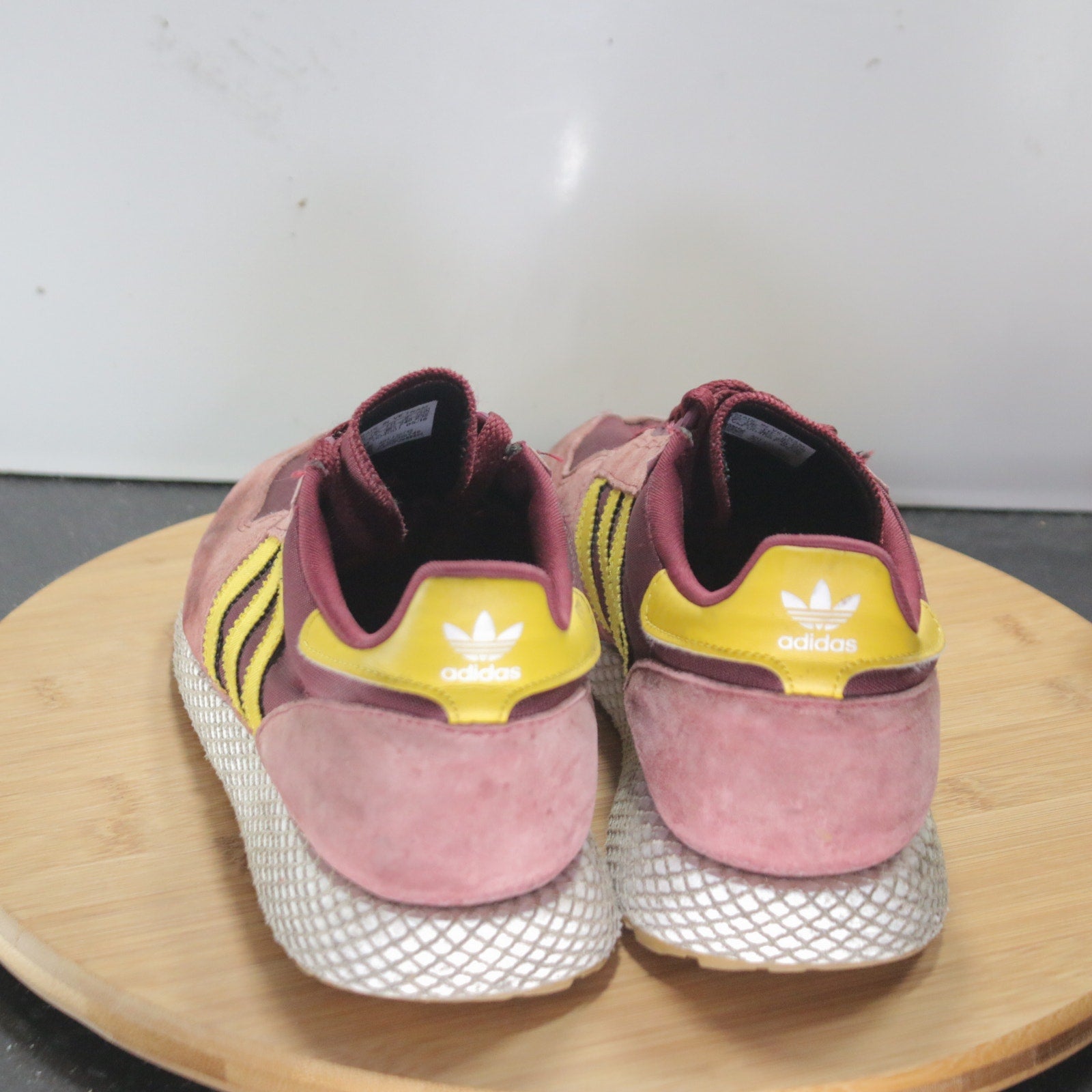 adidas Adistar Racer Low Size 7 Womens 008599 Burgundy Yellow Running Sneakers