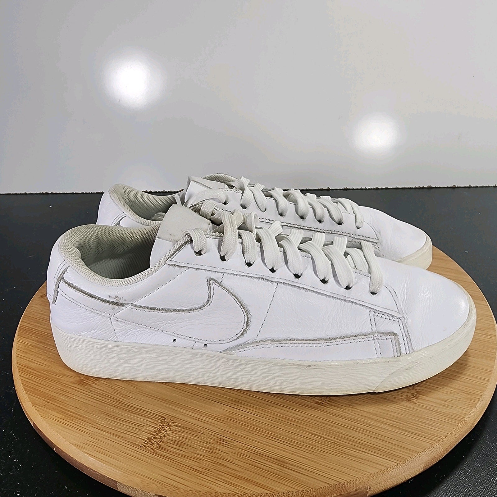 Nike Blazer Low Sz 8 Womens 009531 Triple White Leather Running Snekaers Shoes