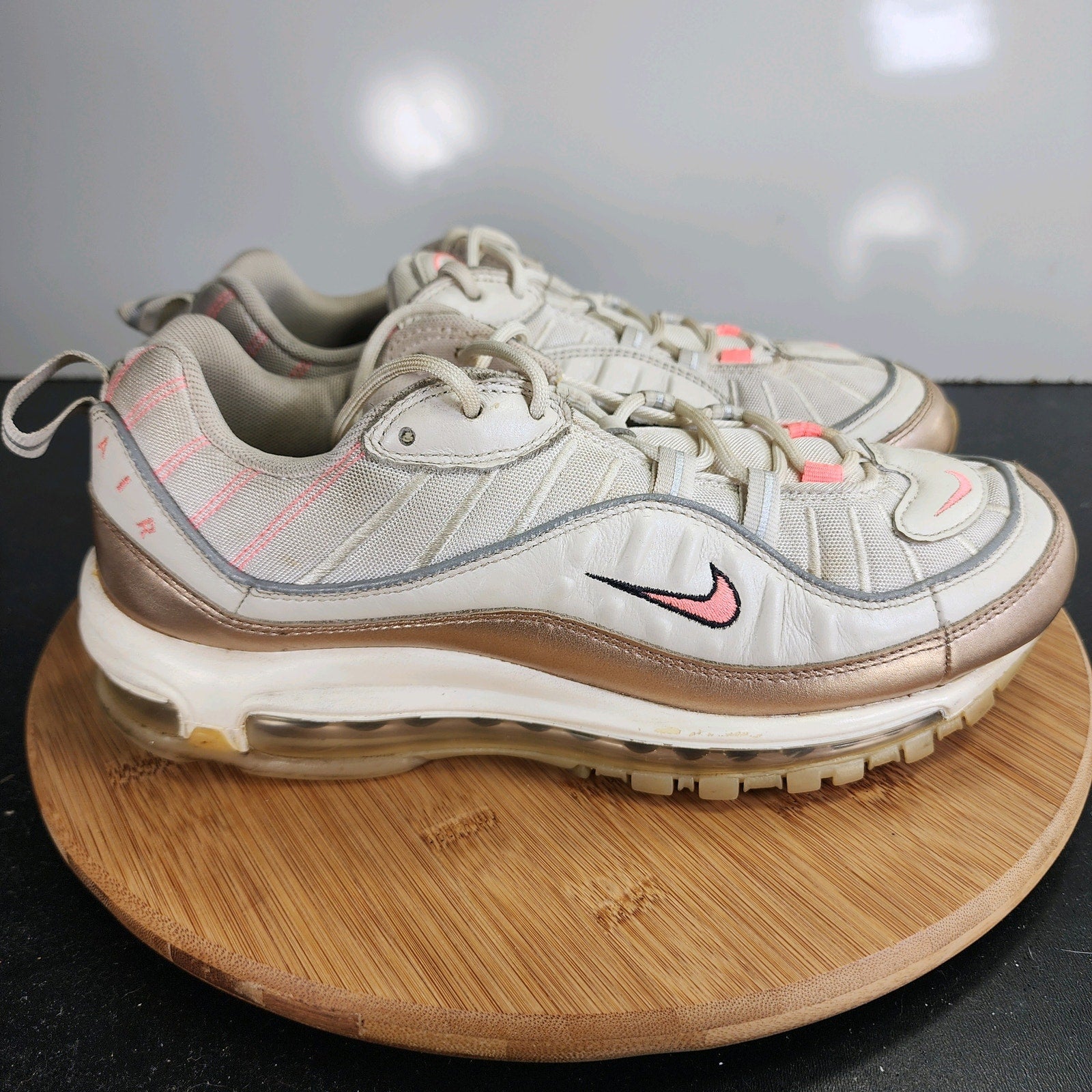 Womens Nike Air Max 98 Low Sz 9.5 009894 White Mesh Running Athletic Sneakers