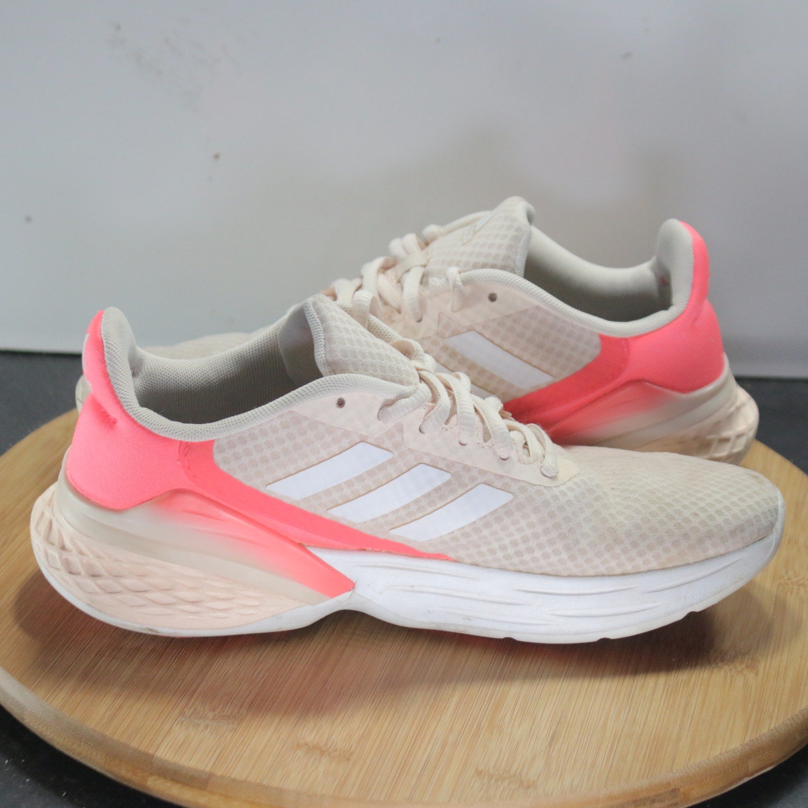 adidas Response SR Low Size 6.5 Womens 008614 White Pink Running Sneakers Shoes