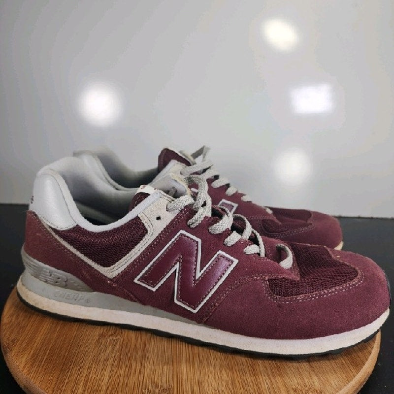 New Balance 574 Low Sz 13 Mens 008976 Burgundy White Running Athletic Sneakers