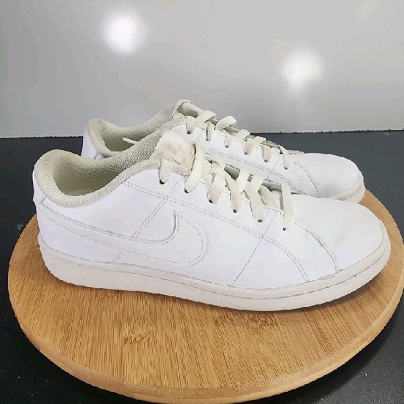 Nike Court Royale 2 Low Sz 8 Womens 009113 Triple White Leather Casual Sneakers