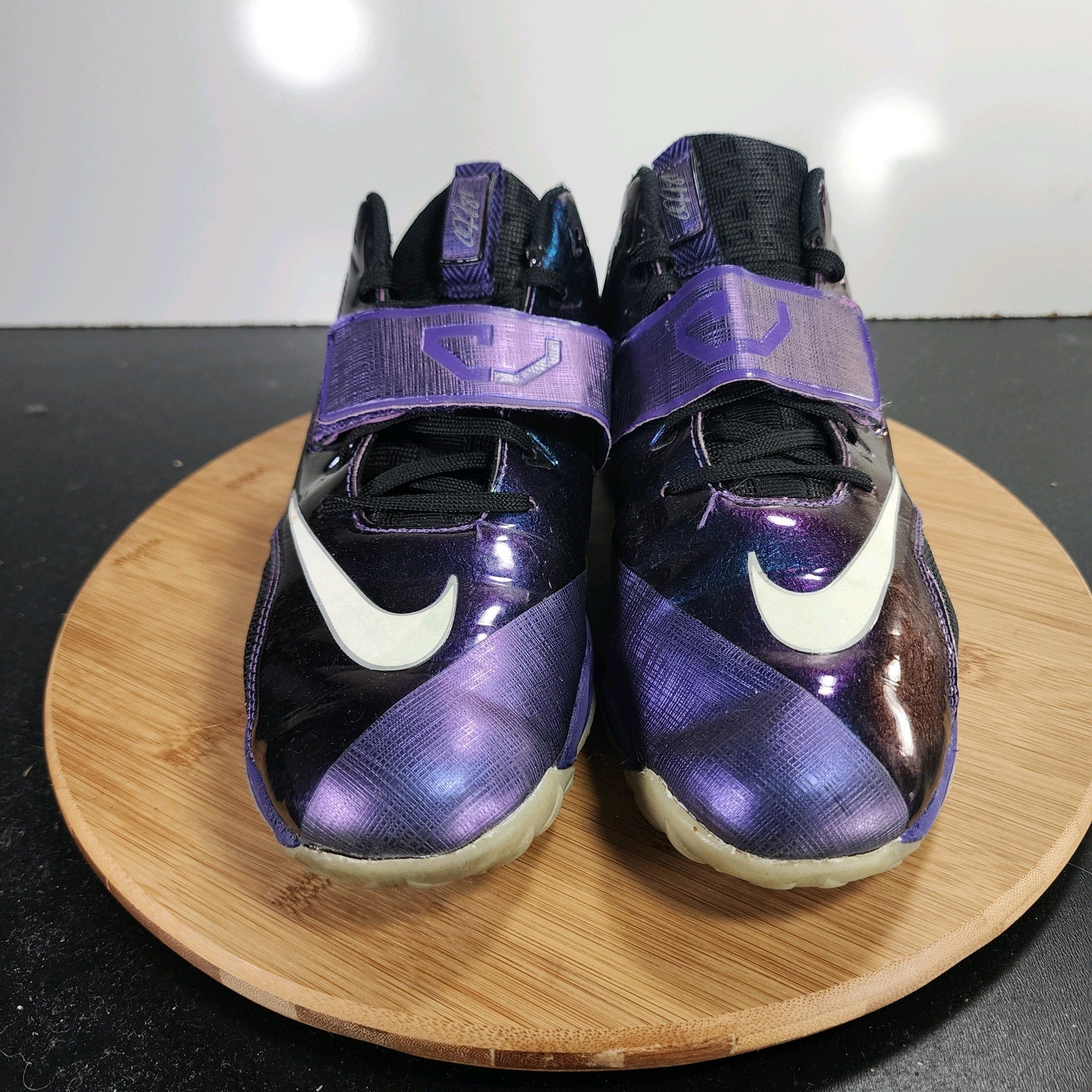 Nike CJ Trainer 2 GS Sz 7 Youth=8.5Womens 009730 Purple Mesh Basketball Sneakers