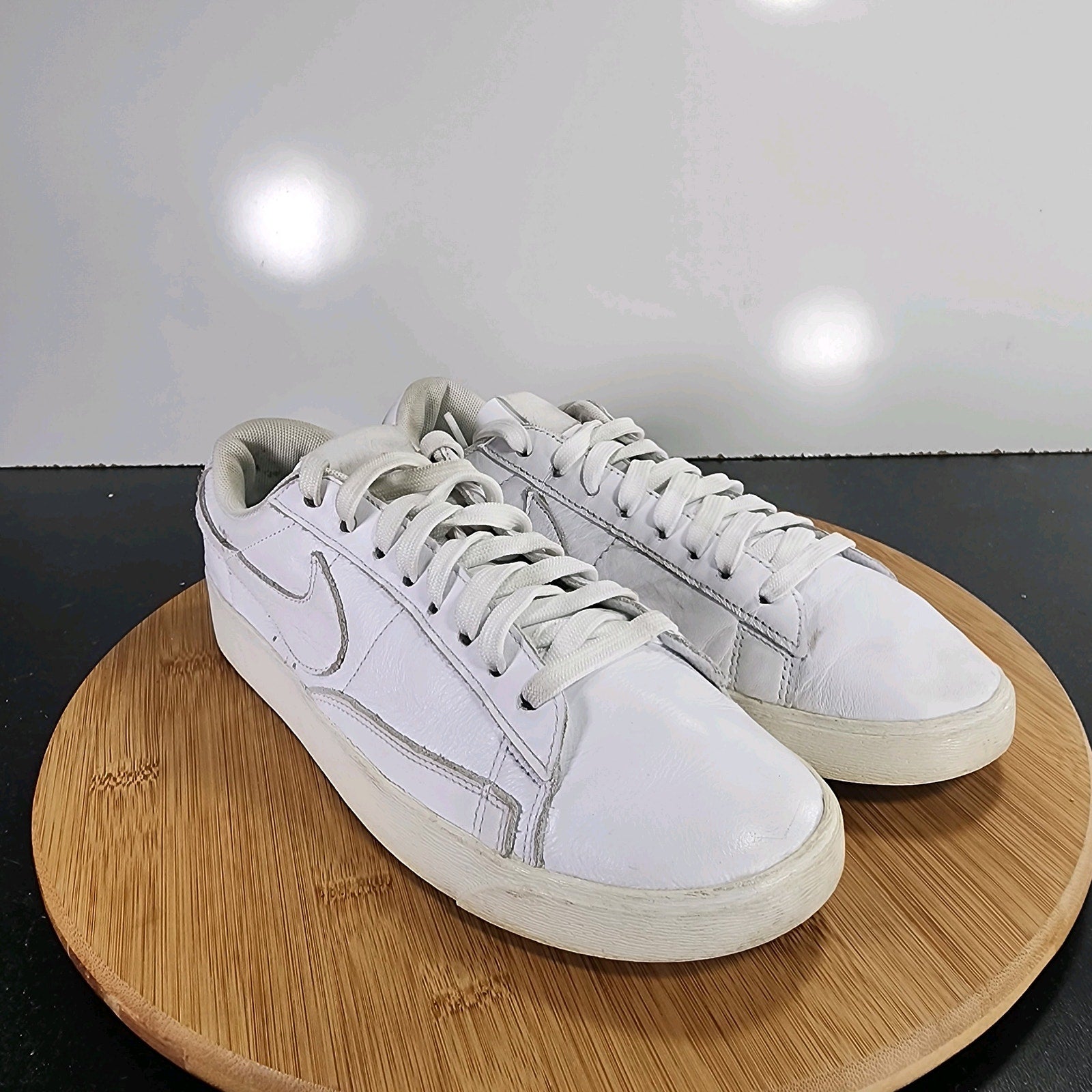 Nike Blazer Low Sz 8 Womens 009531 Triple White Leather Running Snekaers Shoes