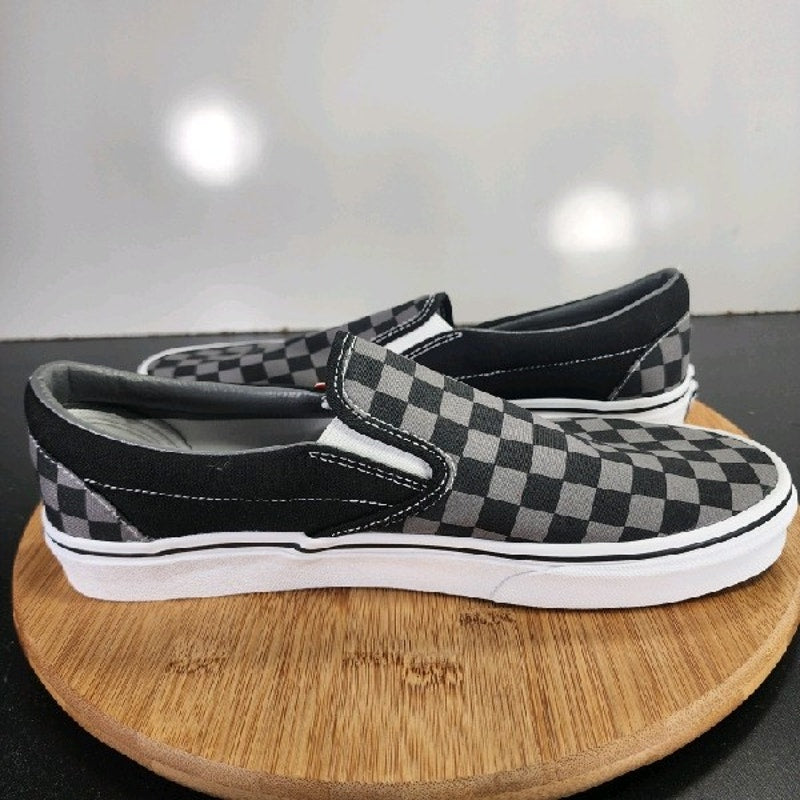 VANS Classic Slip On Low Sz 9.5 Mens 009230 Black Gray Check Skating Sneakers