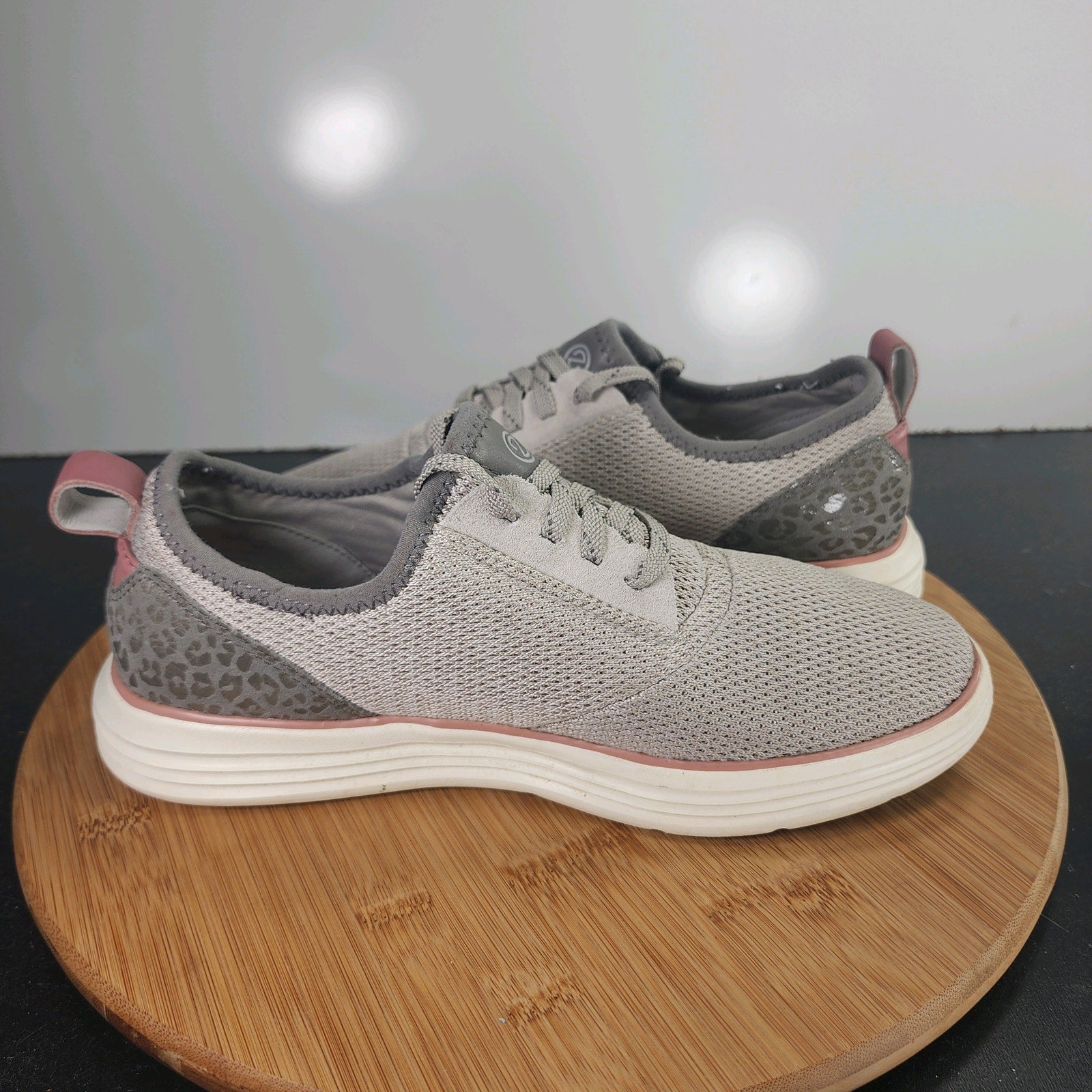 Women's Cole Haan Grandsport Low Sz 8 010092 Gray Mesh Leopard Casual Sneakers