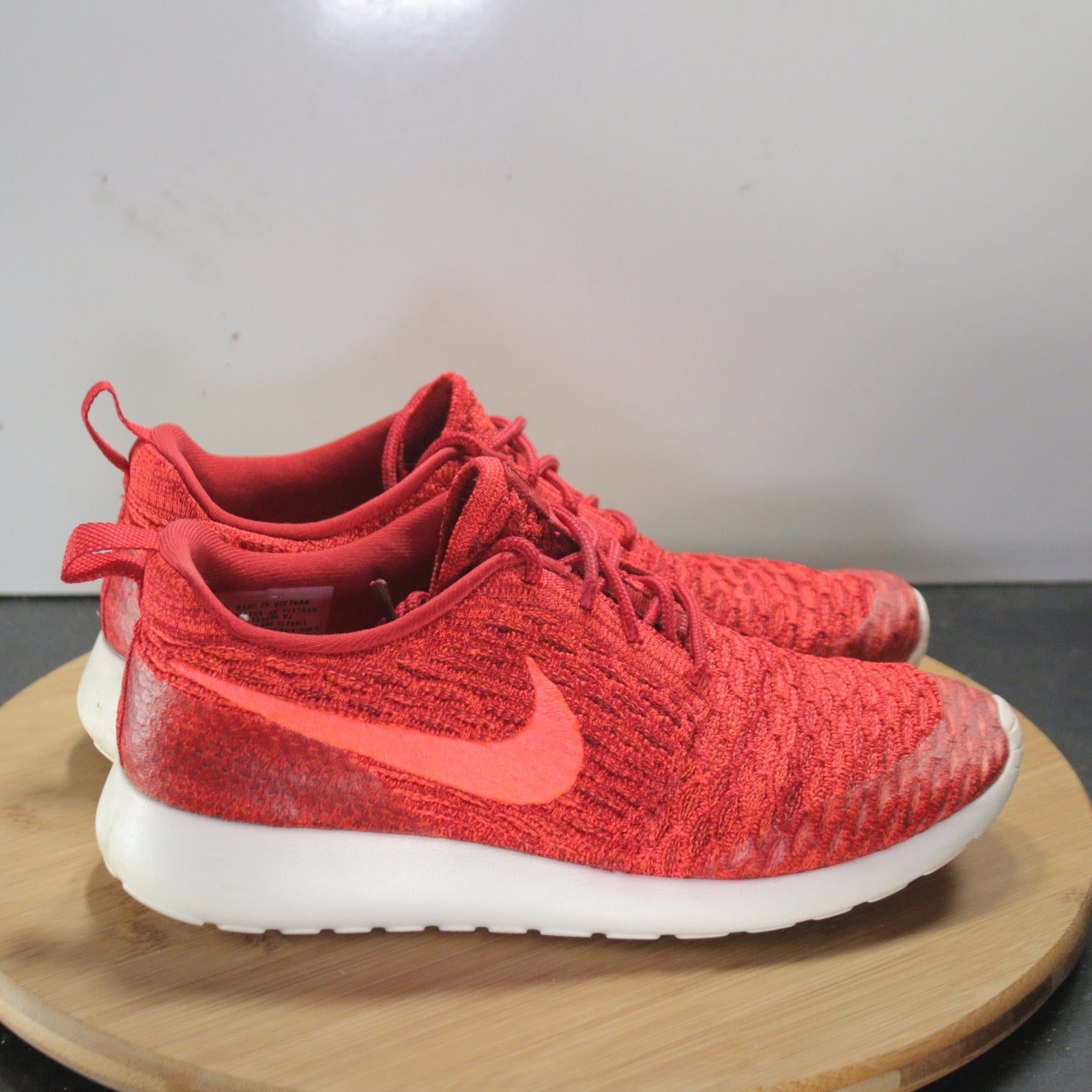 Nike Roshe Run Flyknit Low Size 7 Womens 008458 Red Running Trainers Sneakers