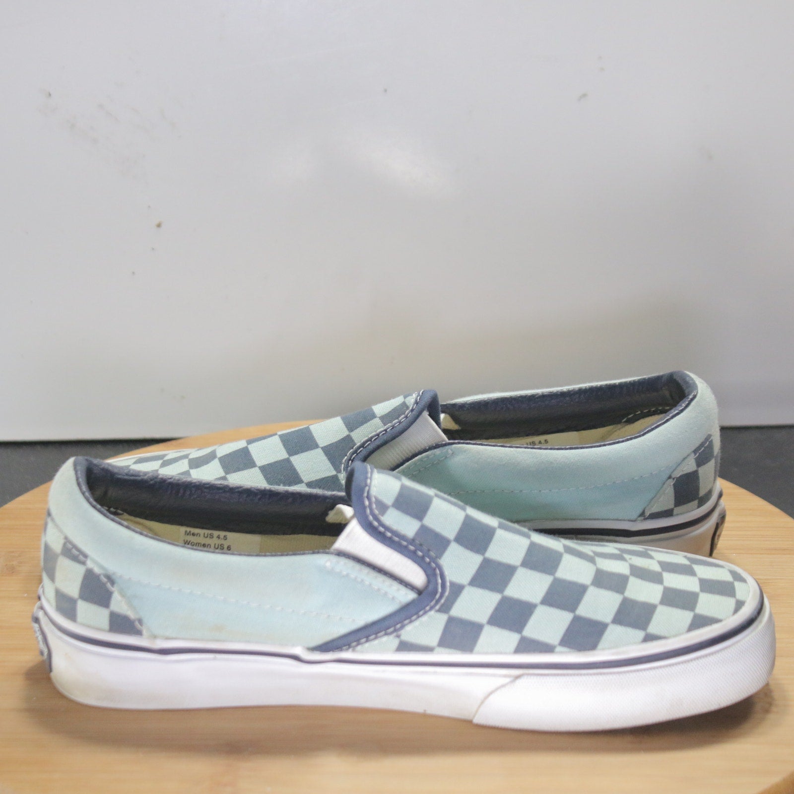 VANS Classic Slip On Low Size 6 Womens 008221 Blue White Check Skating Sneakers