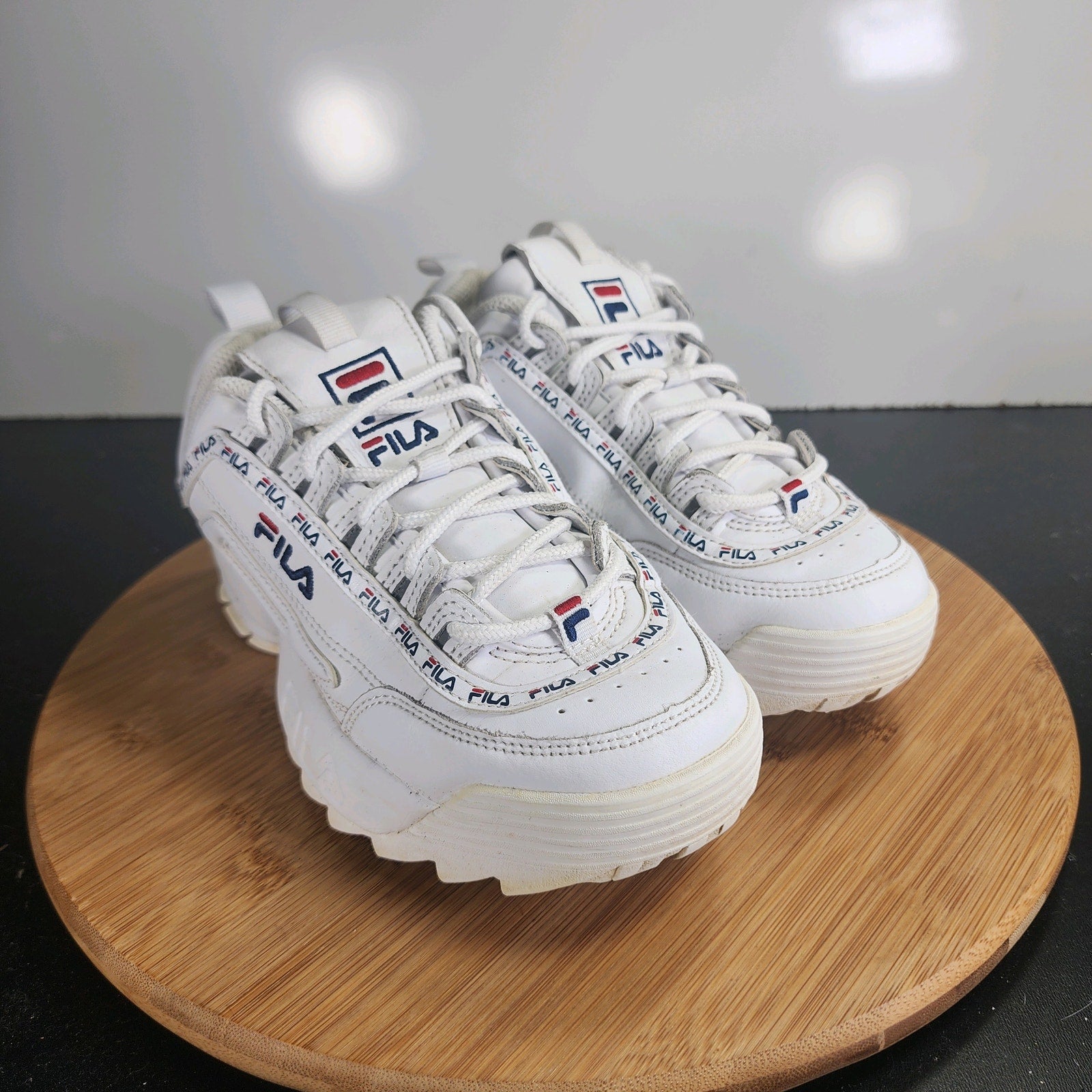 Sz 4.5Youth Fit 6Womens FILA Disruptor II 009871 White Leather Athletic Sneakers