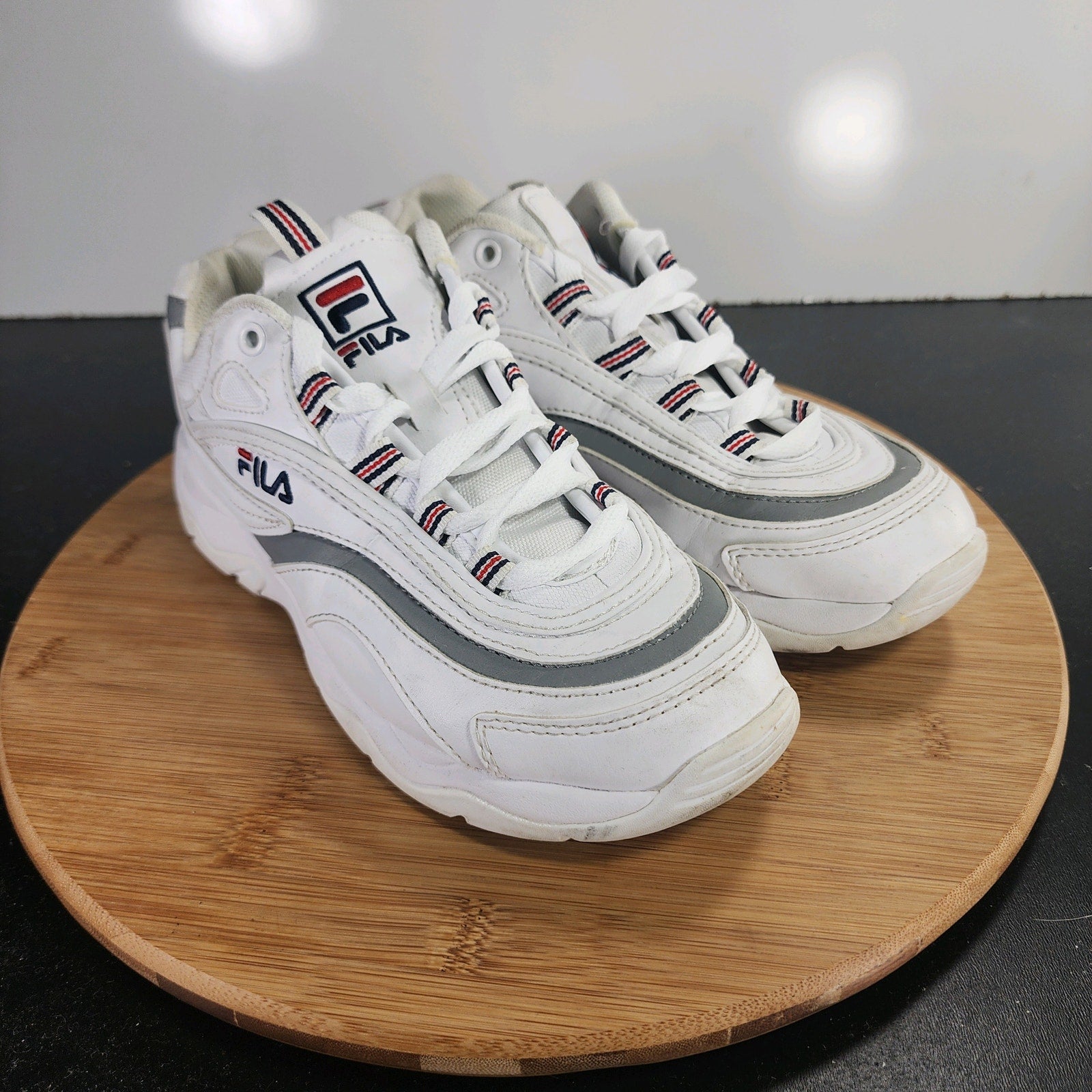 Fila Disruptor II Sz 5.5 Youth=6.5Womens 009746 White Leather Lifestyle Sneakers