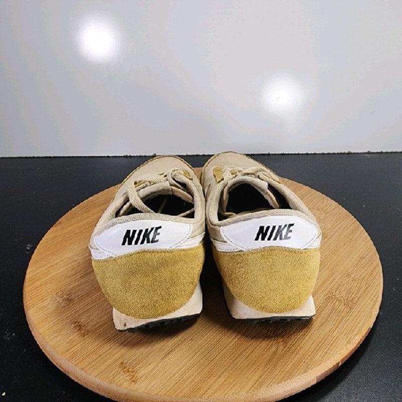 Nike Daybreak Sz 7.5 Womens 008945 Wheat Beige White Running Athletic Sneakers