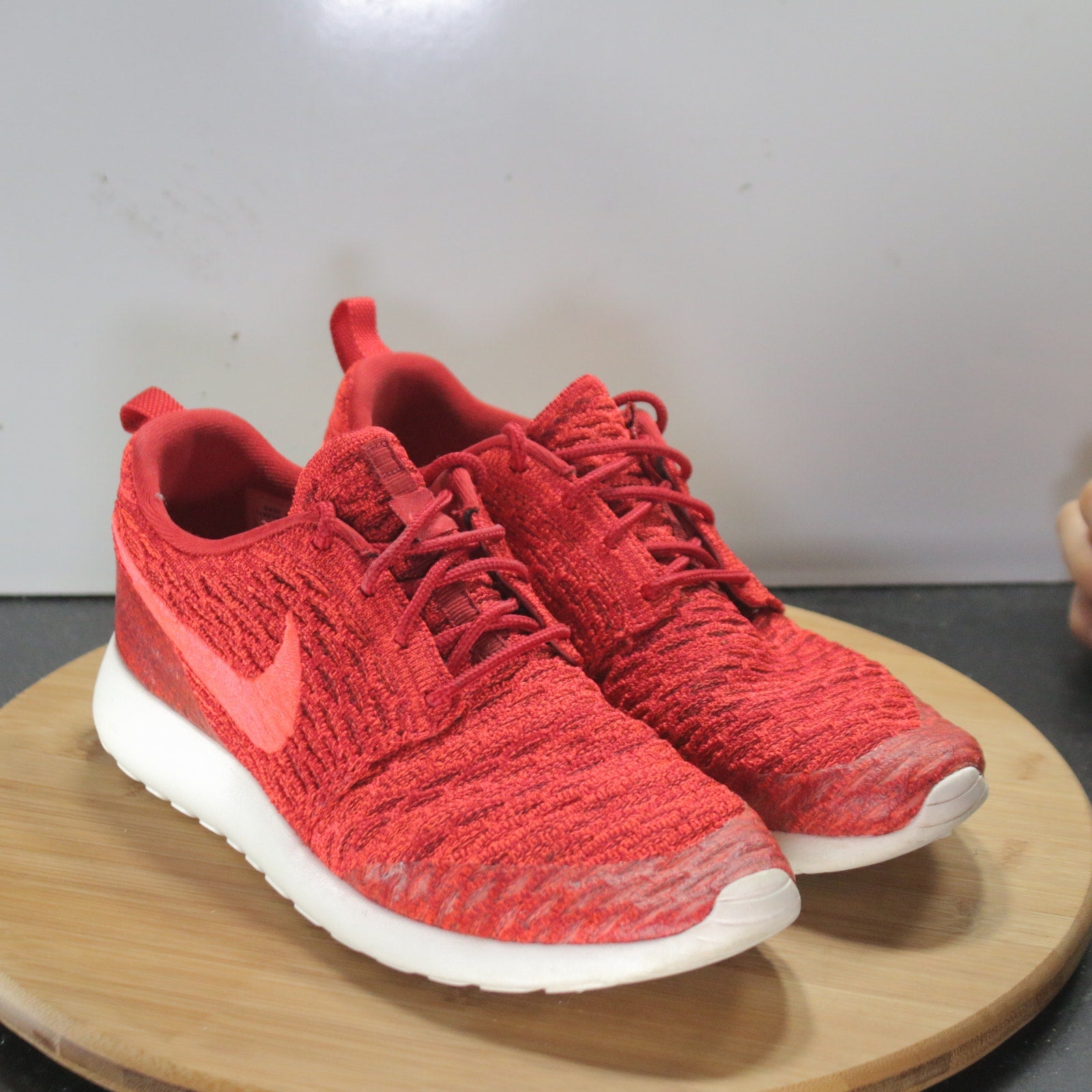 Nike Roshe Run Flyknit Low Size 7 Womens 008458 Red Running Trainers Sneakers