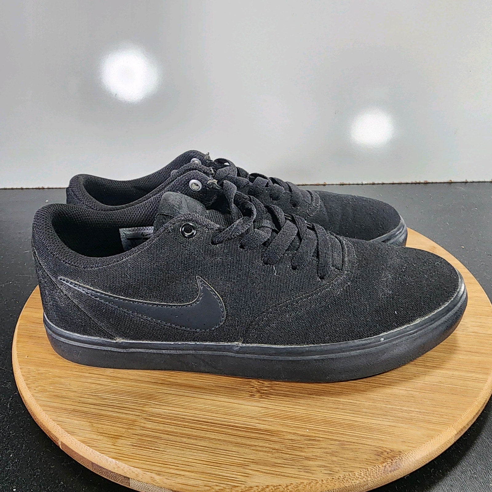 Nike SB Solar Check Solarsoft Sz 8.5 Womens 009530 Triple Black Canvas Sneakers