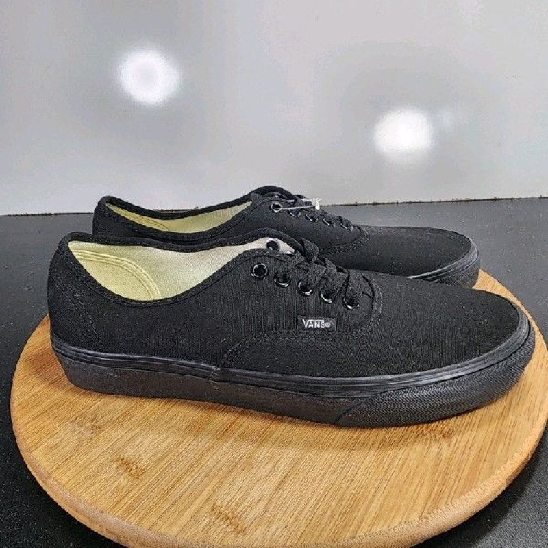 VANS Classic Slip On Sz 9 Mens 009249 Triple Black Canvas Skating Sneakers Shoes