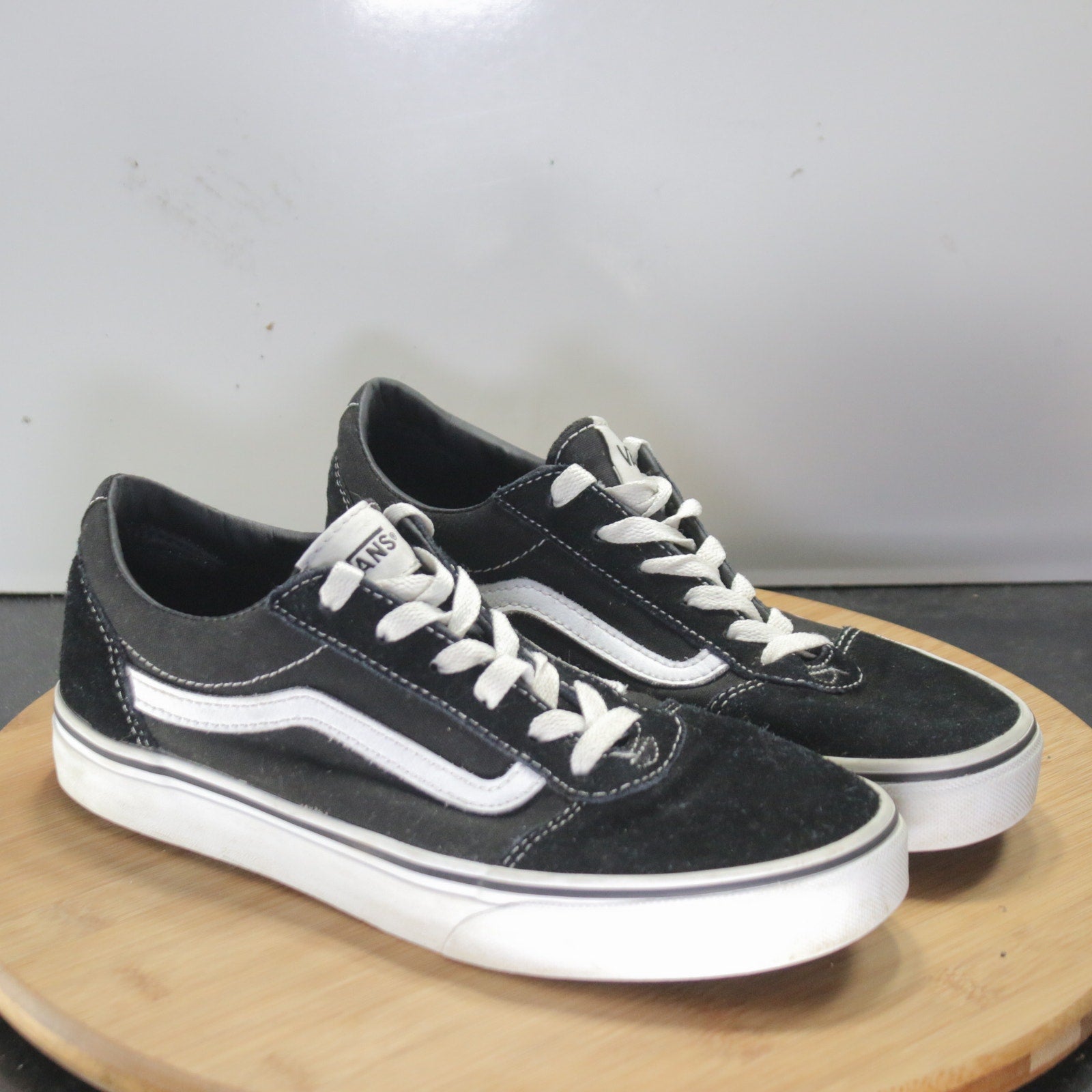 VANS Old Skool Low Sz 6youth=7.5womens 008578 Black White Skateboarding Sneakers