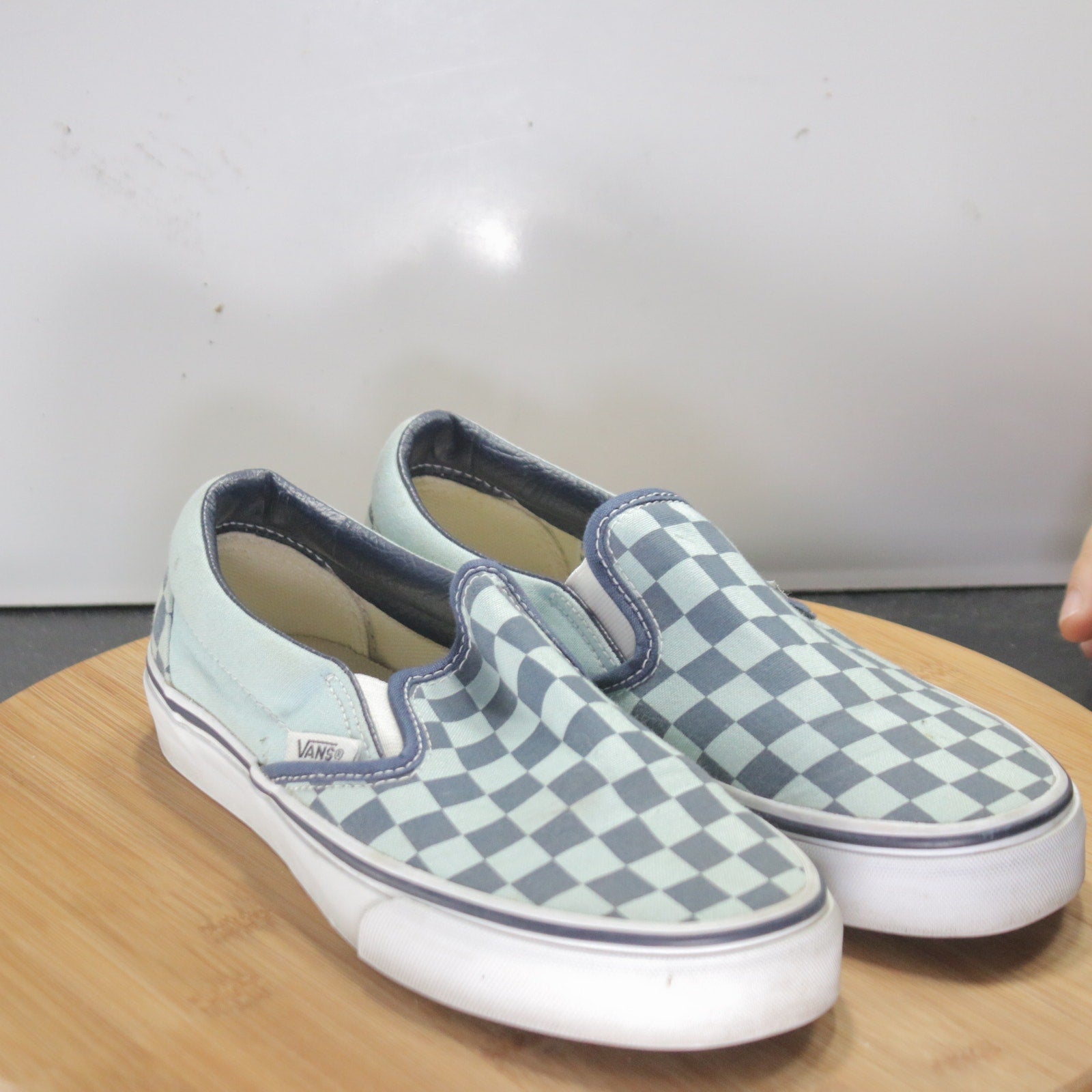 VANS Classic Slip On Low Size 6 Womens 008221 Blue White Check Skating Sneakers