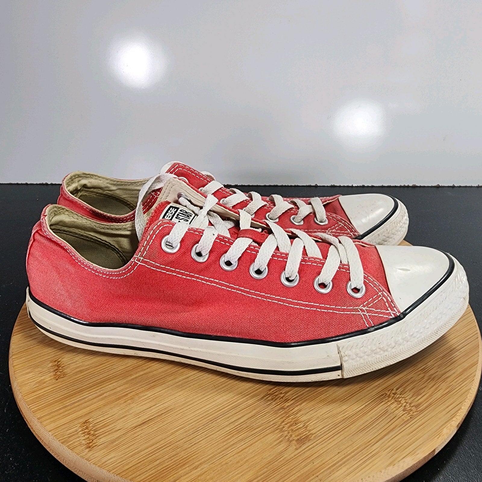 Converse Chuck Taylor All Star Low Sz 10 Mens 009353 Red White Casual Sneakers