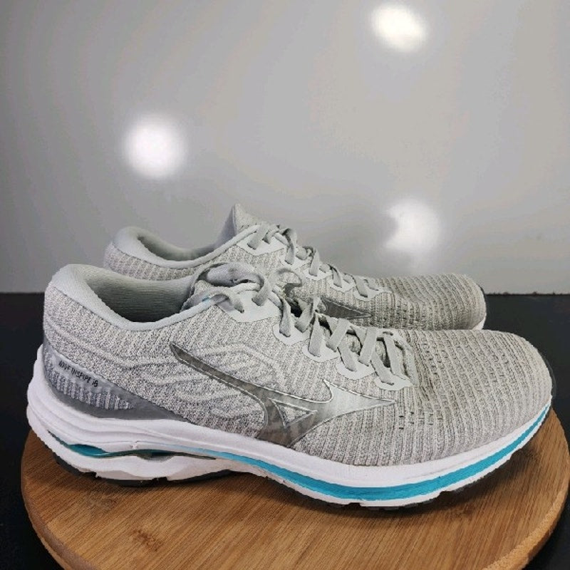 Mizuno Wave Inspire 18 Low Sz 11 Womens 008926 Gray Running Trainers Sneakers