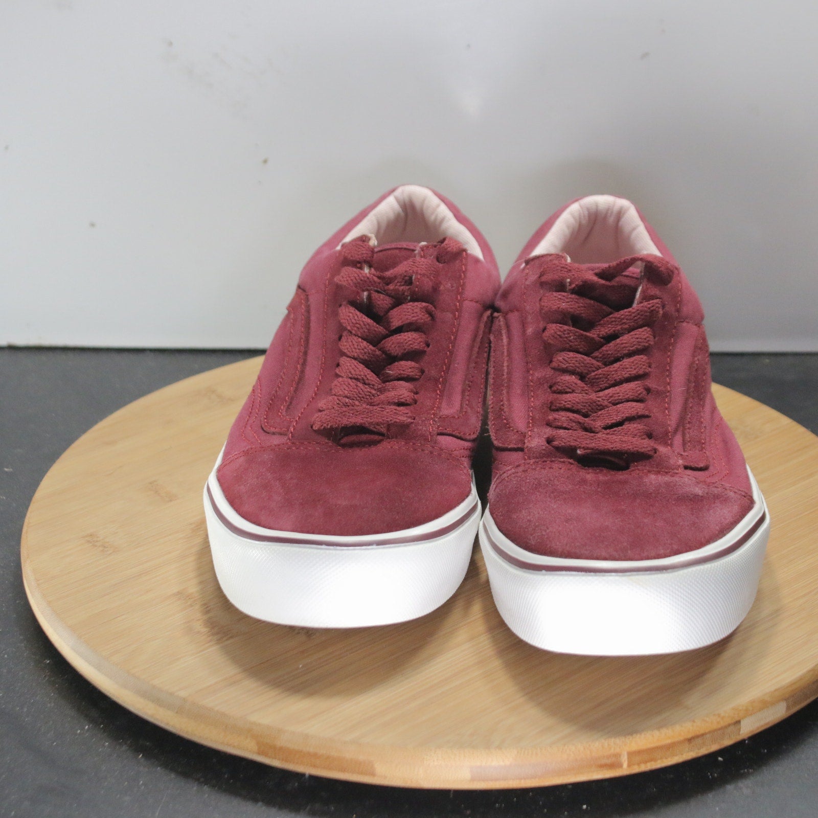 VANS Old Skool Low Sz 9 Mens 008721 Burgundy White Skateboarding Sneakers Shoes