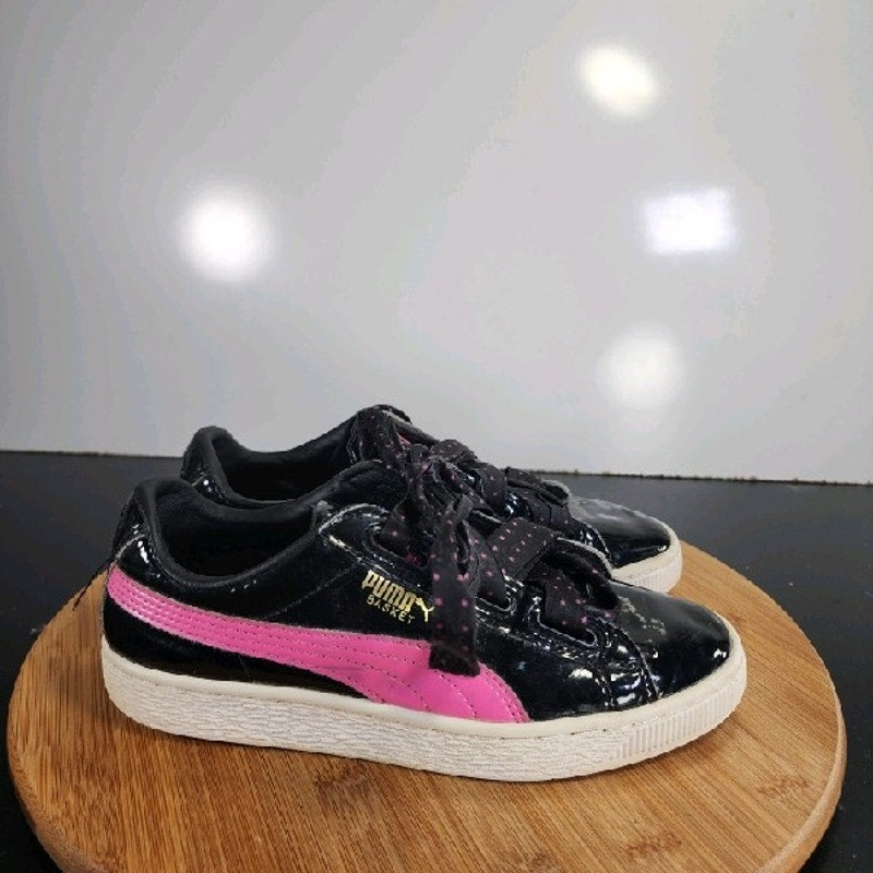 PUMA Basket Heart Low Sz 4 Big Kids 008984 Black Pink Patent Trainers Sneakers