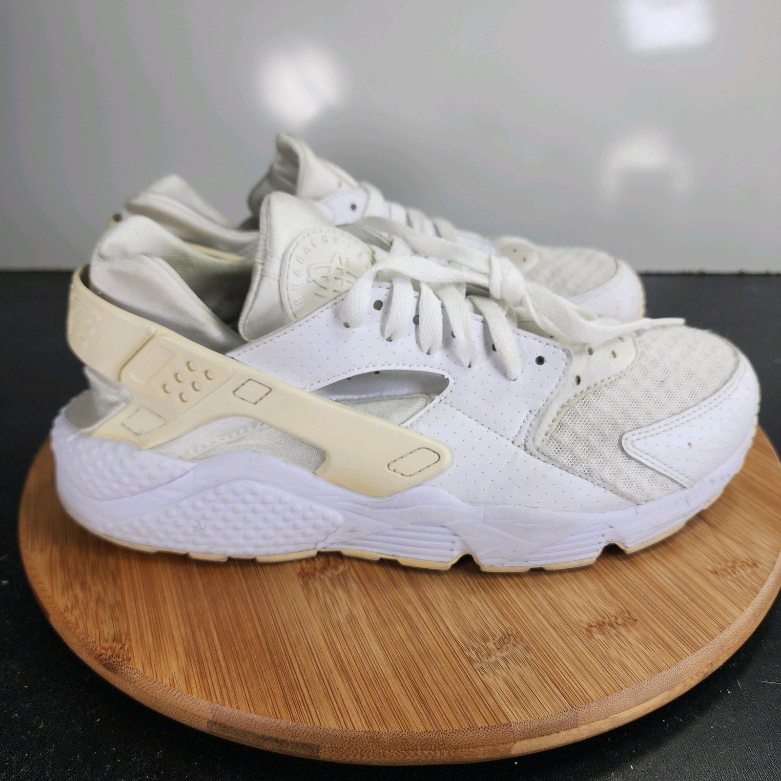 Mens Nike Air Huarache Run Low Sz 9.5 009895 White Mesh Athletic Sneakers Shoes