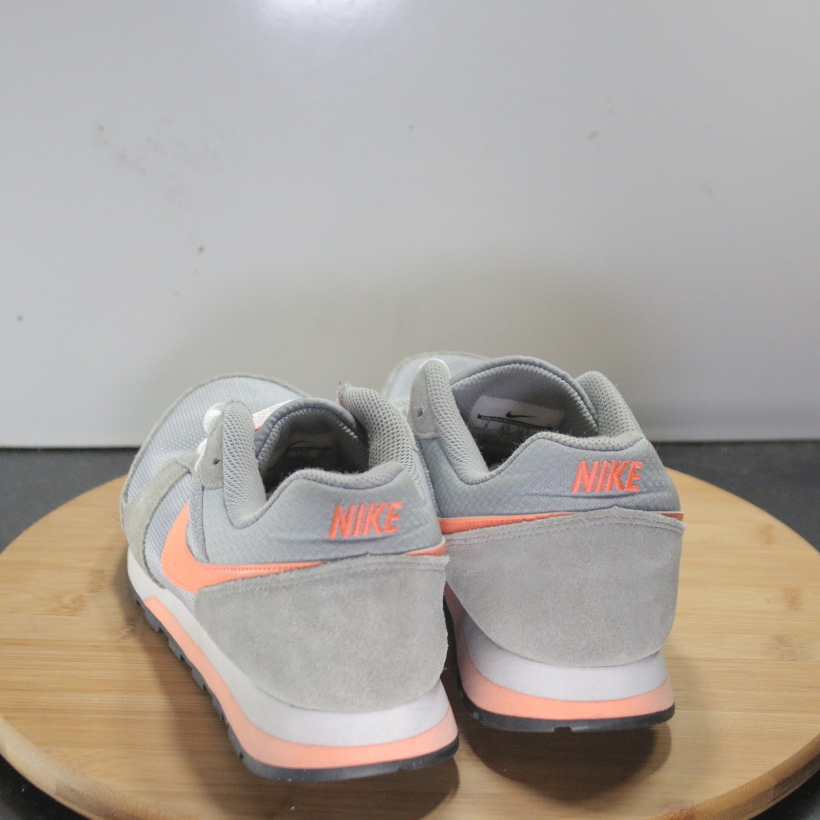 Nike MD Runner 2 Low Size 9 Womens 008455 Gray Orange Running Athletic Sneakers