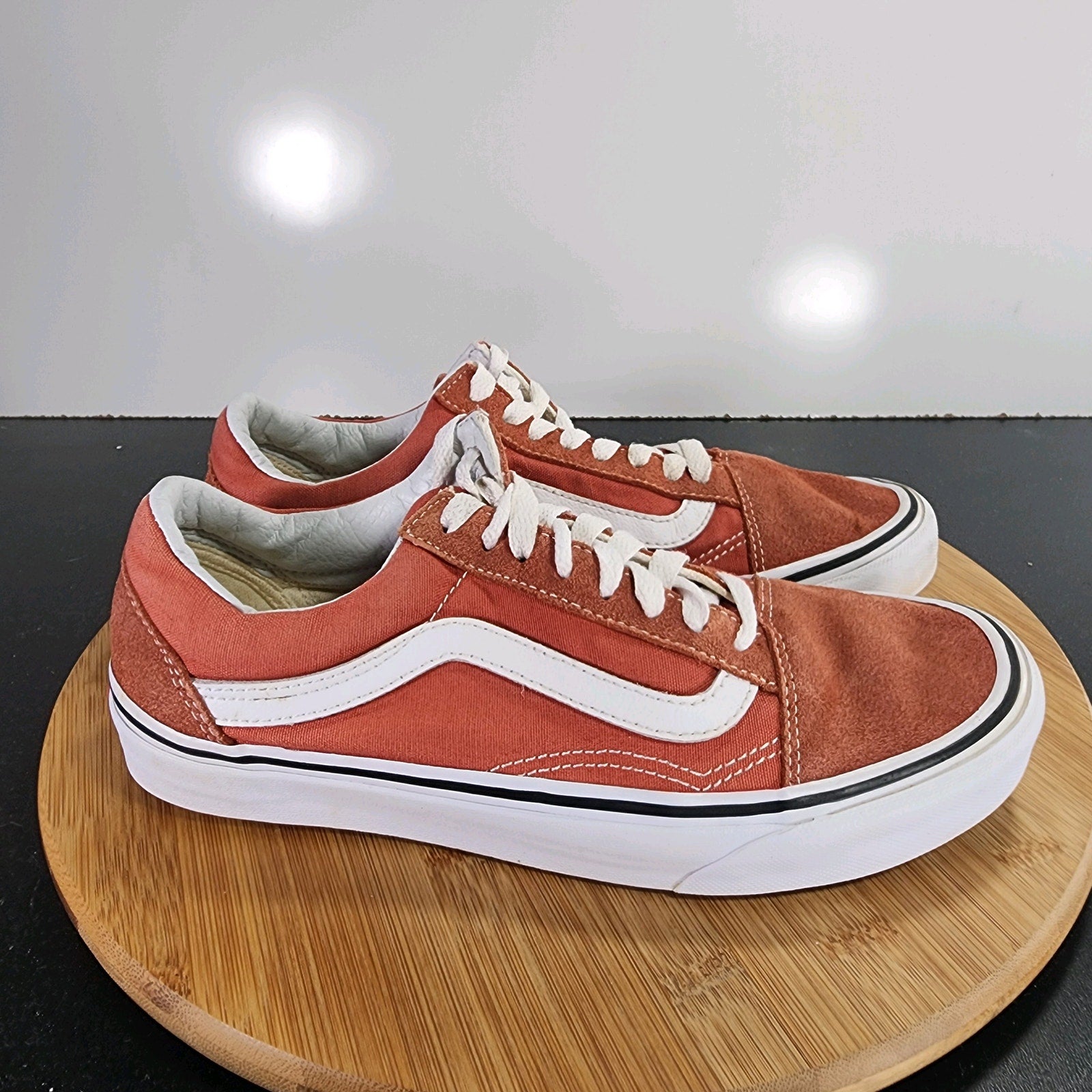 VANS Old Skool Low Sz 8.5 Womens 009460 Red White Skateboarding Sneakers Shoes