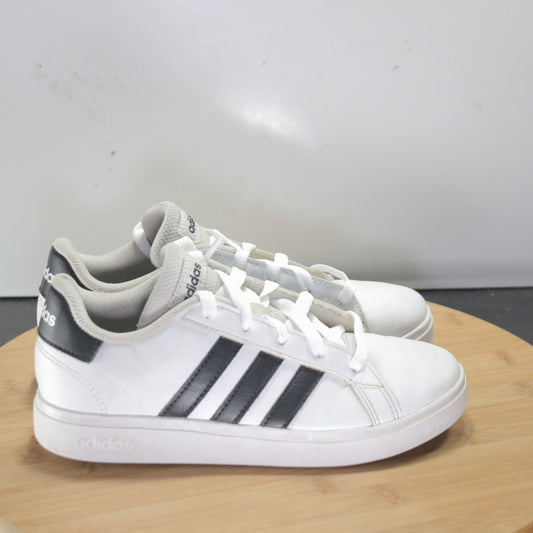 Youth adidas Ground Court 2 Low Size 1 008339 White Black Tennis Sneakers Shoes