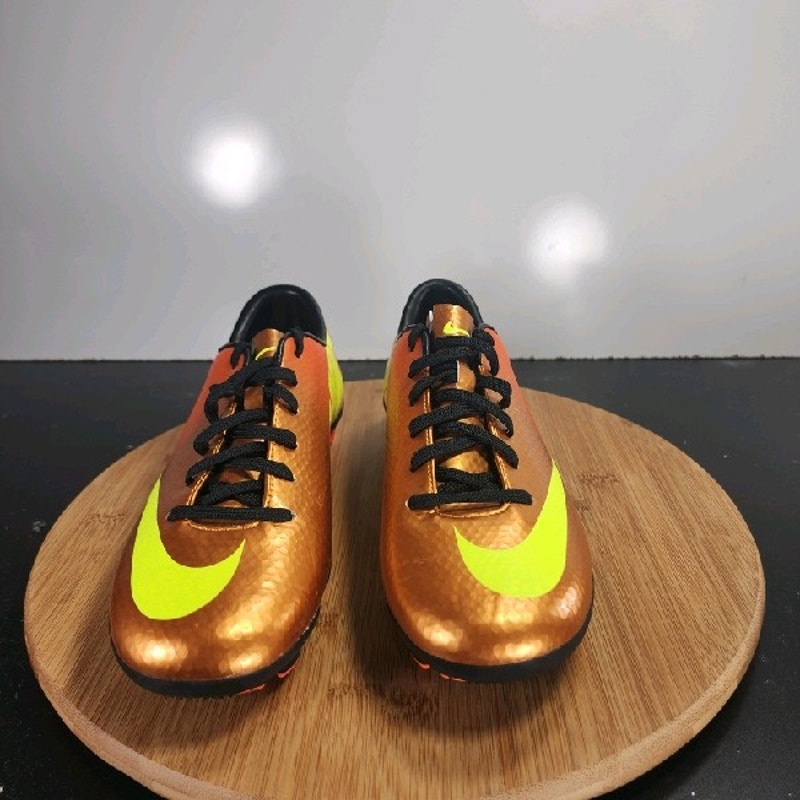 Nike Mercurial Victory Sz 5 Youth=6.5Womens 009066 Orange Yellow Soccer Cleats