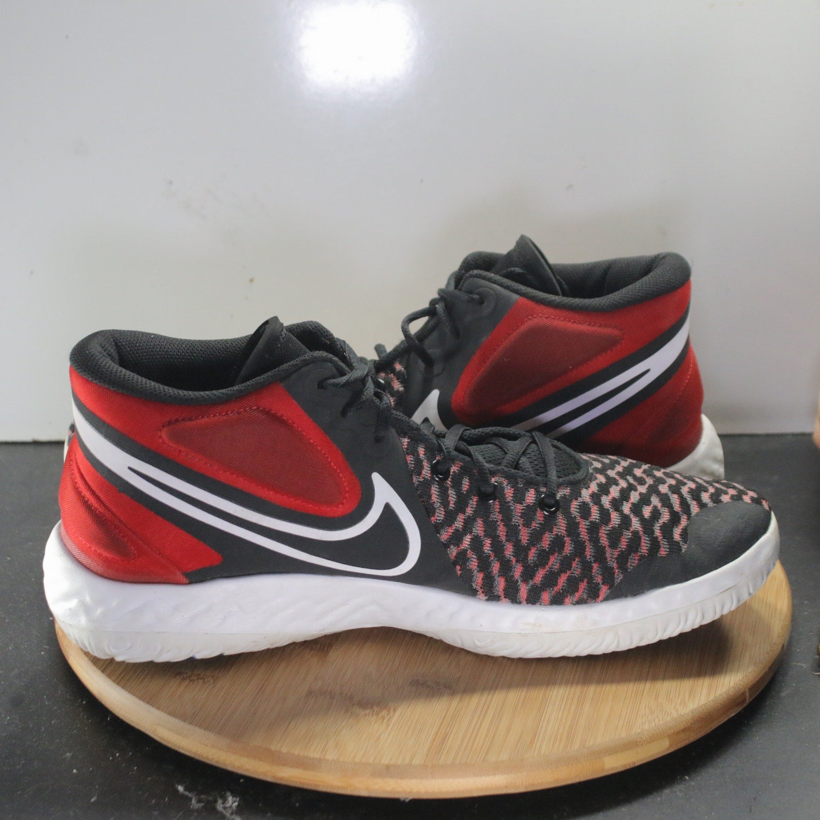 Nike KD Trey 5 Low Size 13 Mens 008526 Black University Red Basketball Sneakers