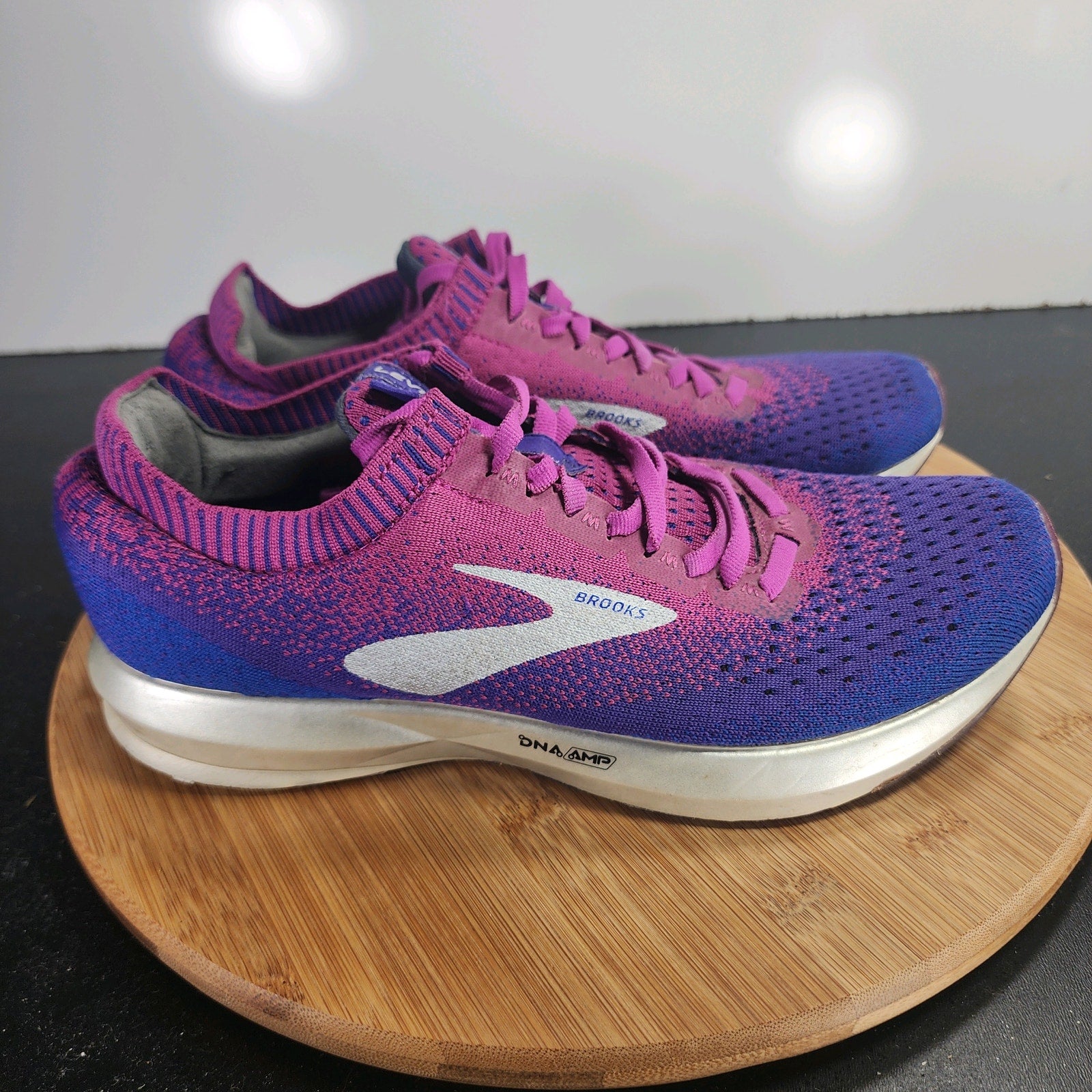 Brooks Levitate Low Sz 8.5 Womens 009692 Purple Knit Road Running Sneakers Shoes